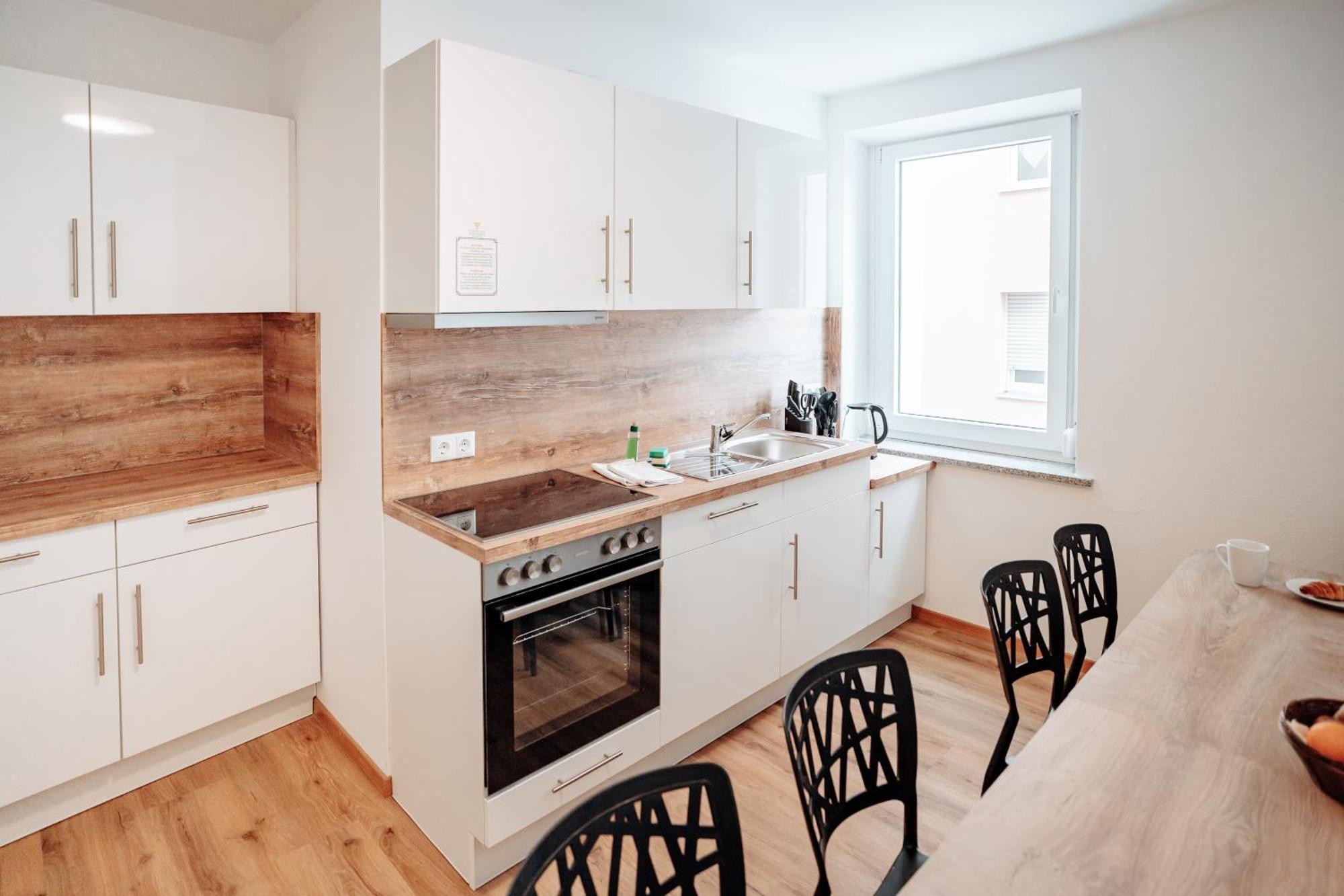 Apartment mit 3 Schlafzimmern und Küchenzeile