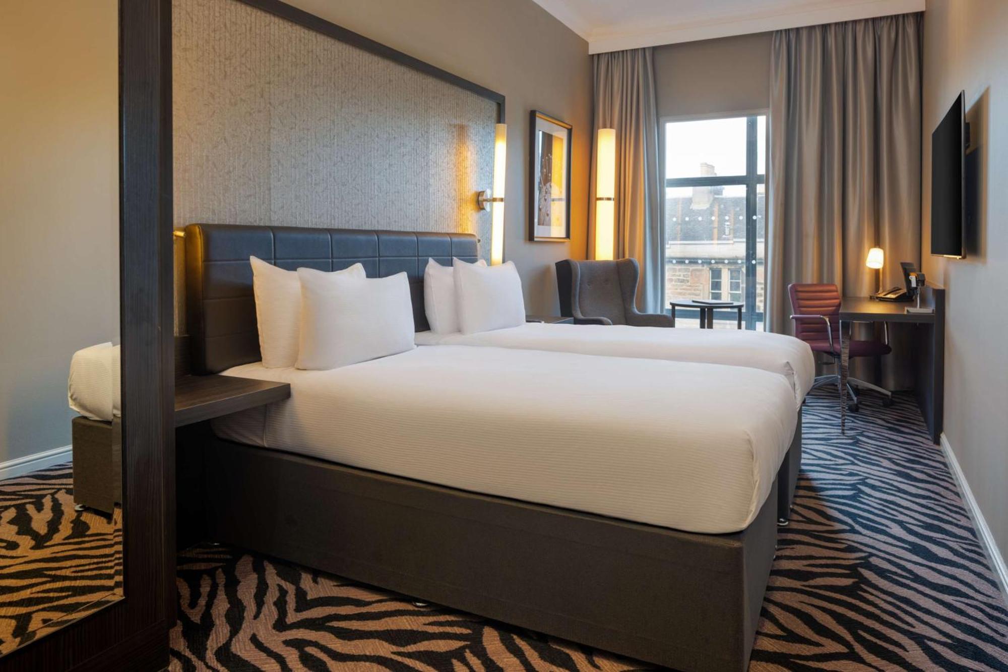 Twin Guest Room two Single Beds