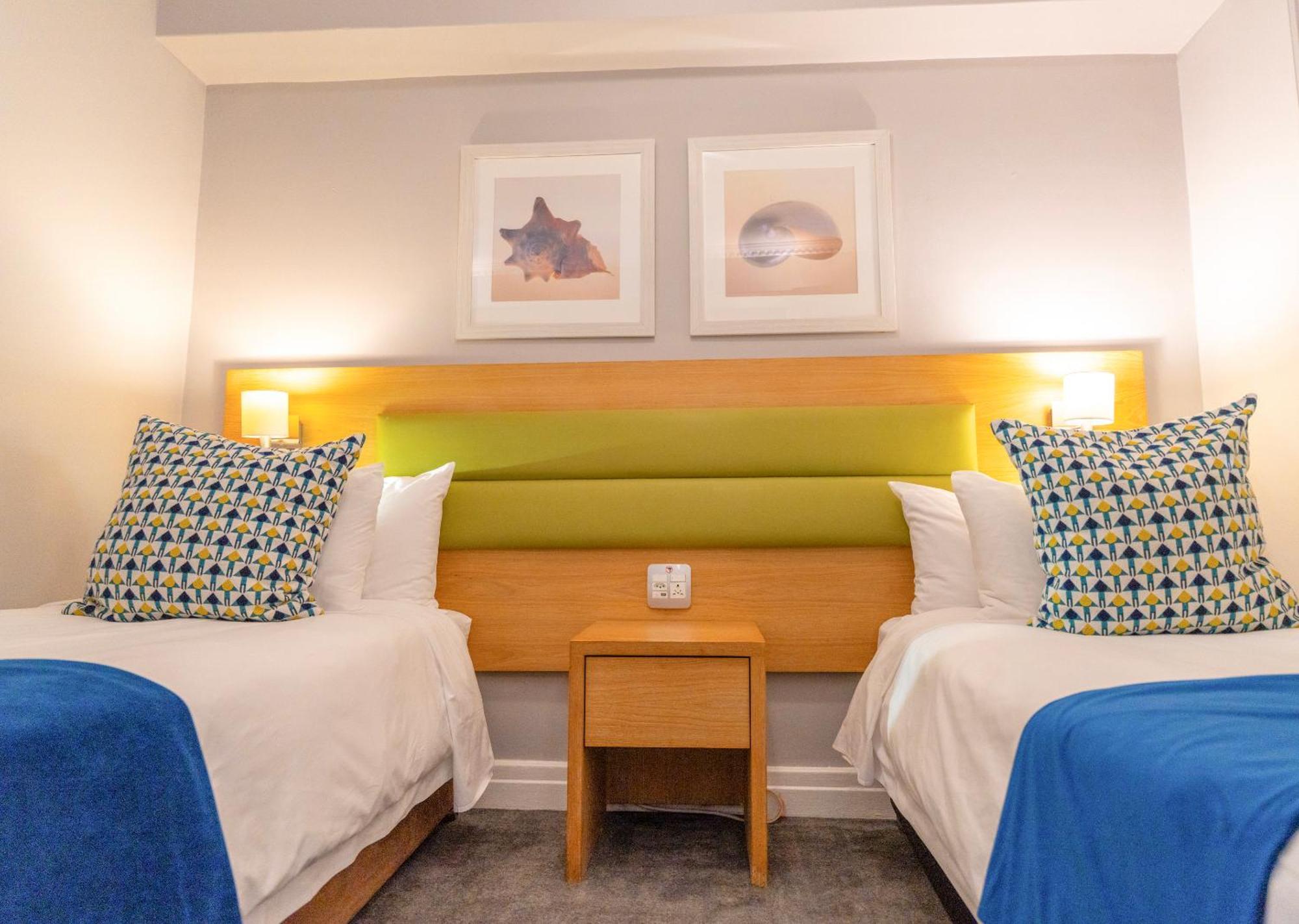 Luxury Two-Bedroom Suite Sea View
