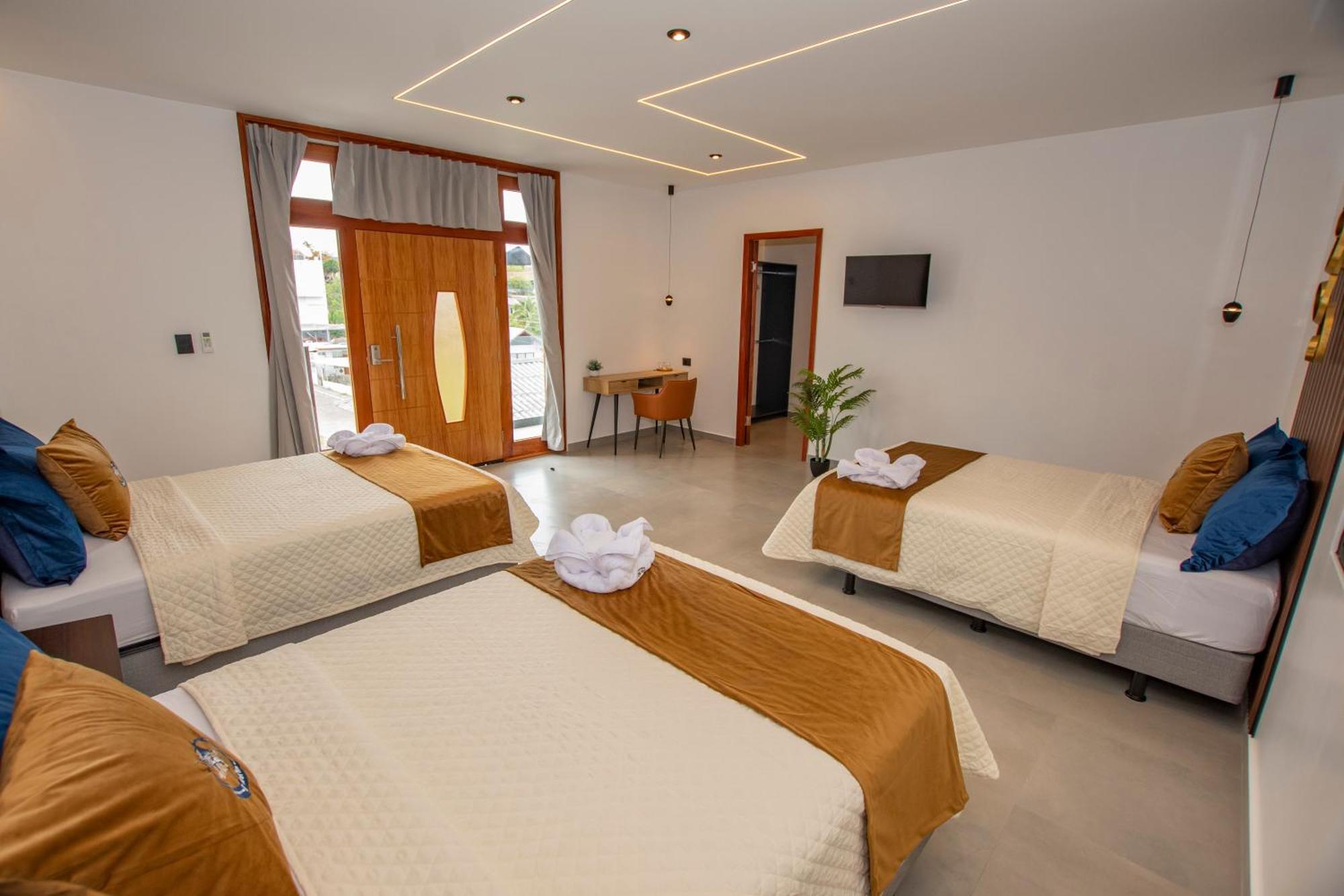 Triple Room with Garden View
