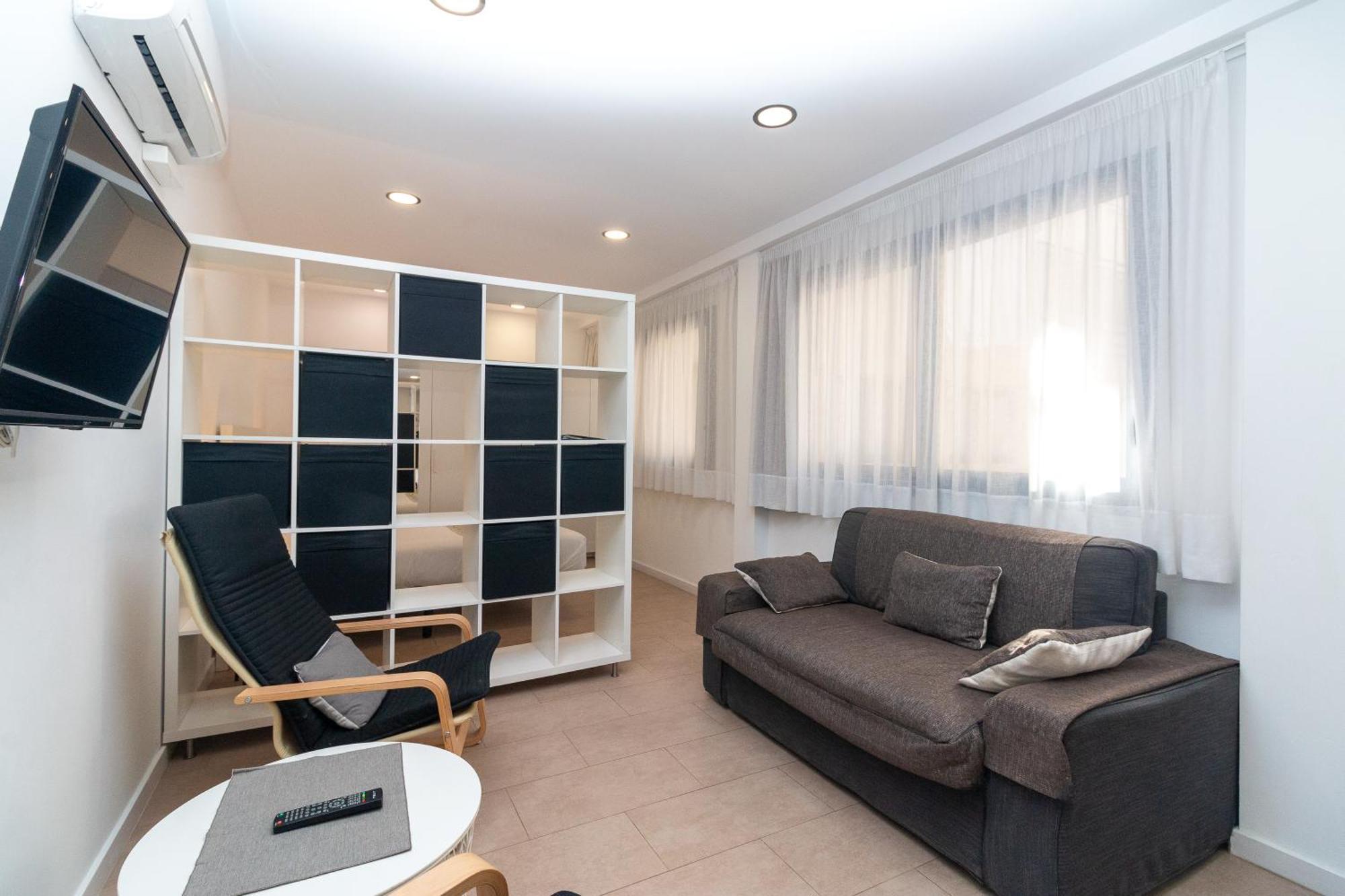 One-Bedroom Apartment