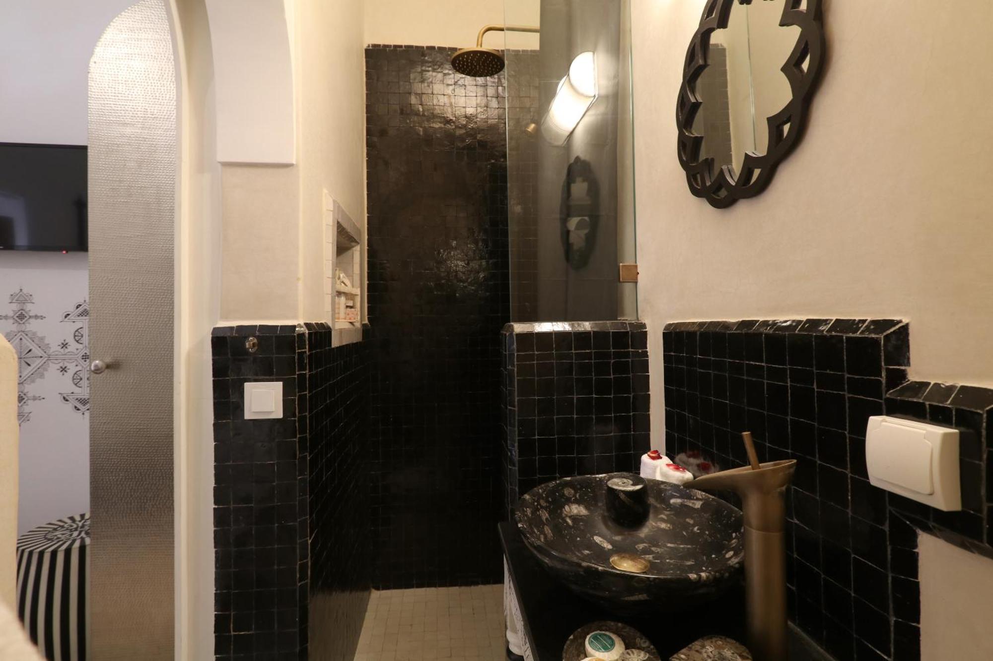 Superior Double Room,1642384727:JPEG