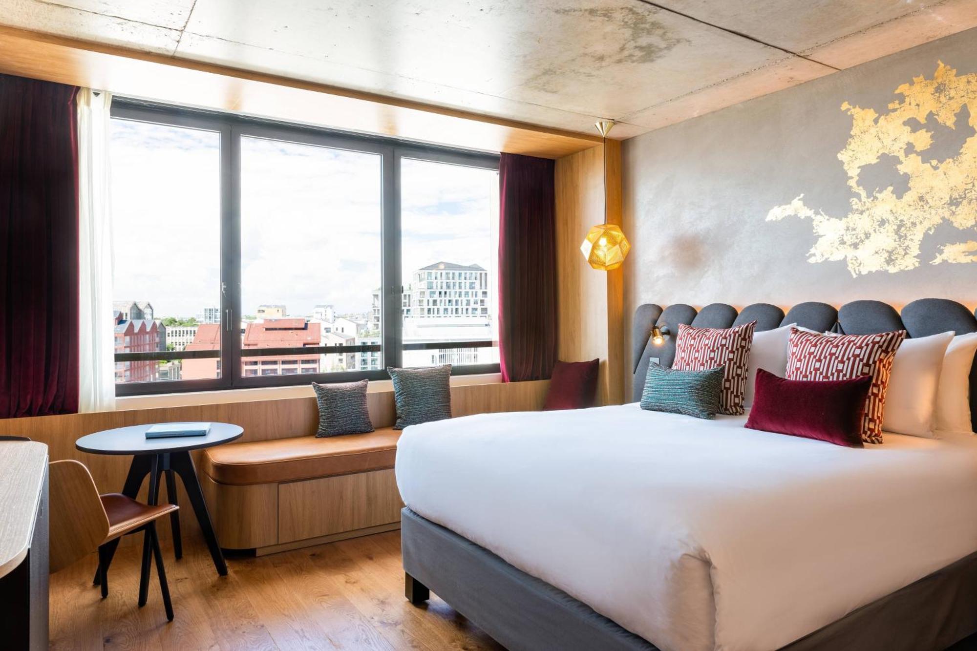 La Muse Room Queen bed City View Upper floor,1643226612:JPEG