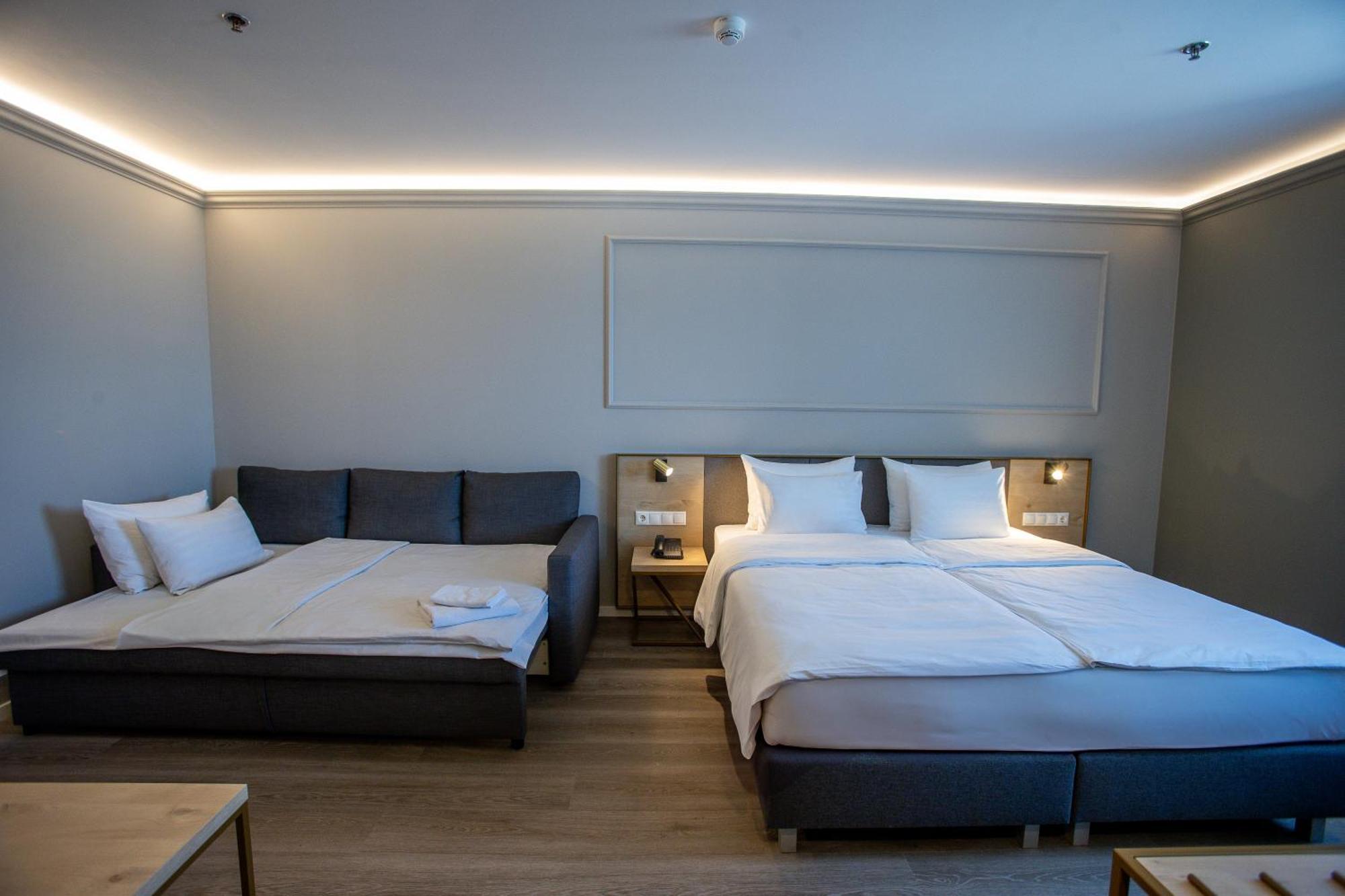 Superior Double or Twin Room Extra Bed