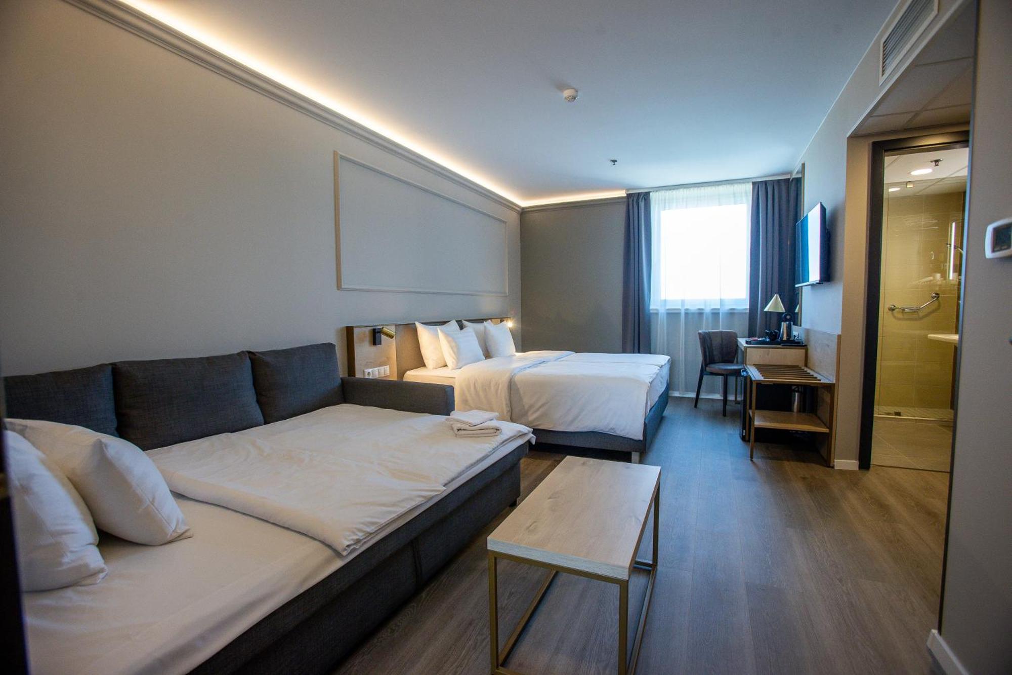 Superior Double or Twin Room Extra Bed