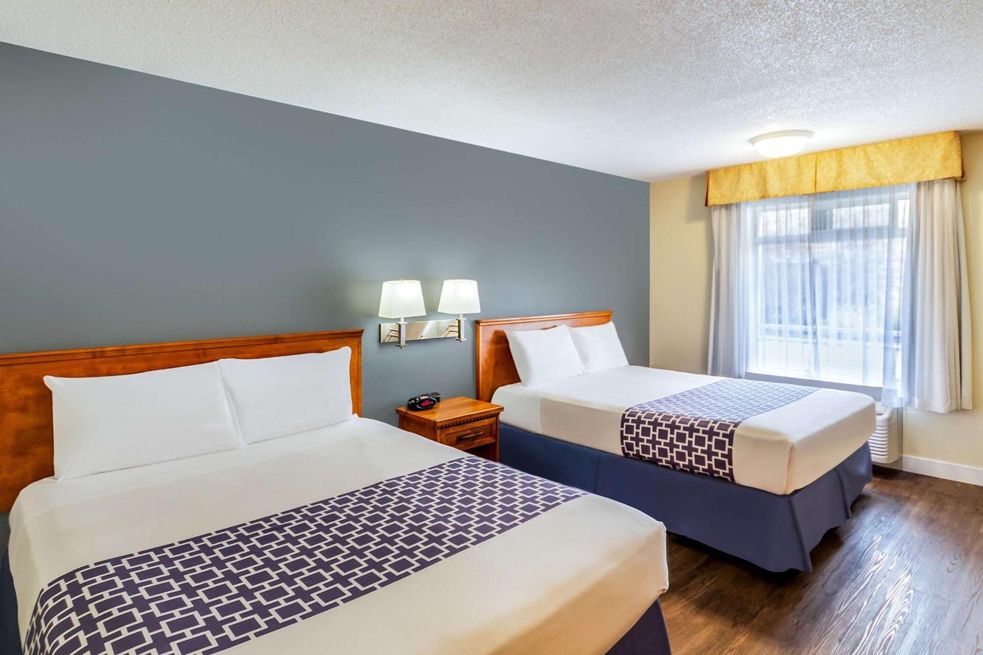 Queen Room Two Queen Beds