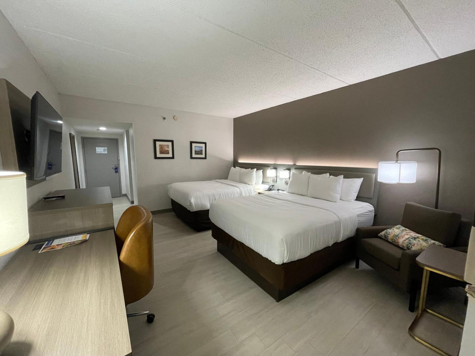 Queen Room Two Queen Beds Disability Access or Non-Smoking