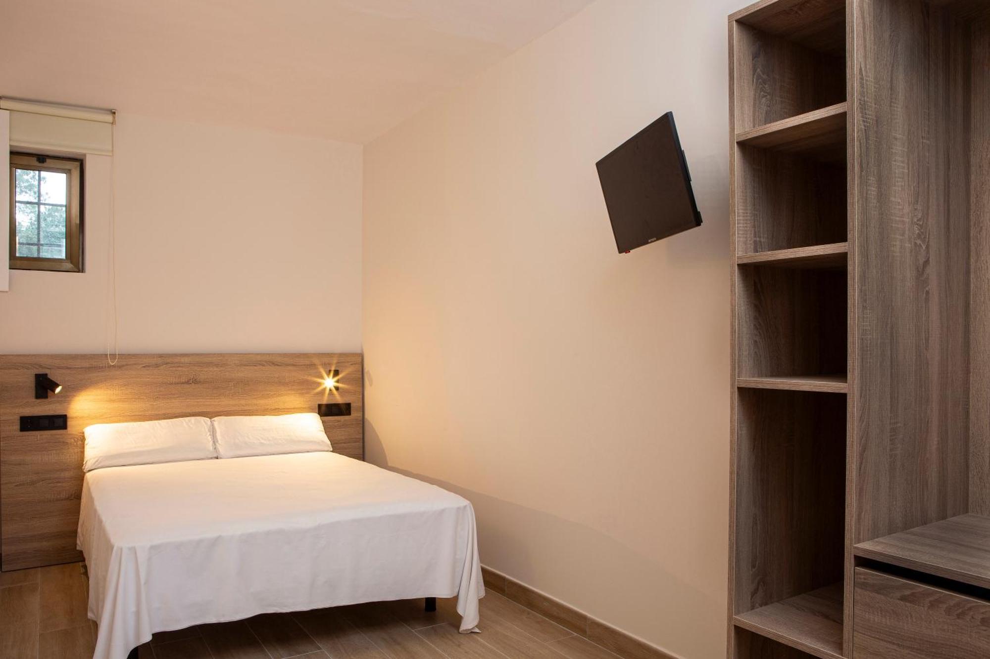 Two-Bedroom Apartment (4 Adults + 2 Children)