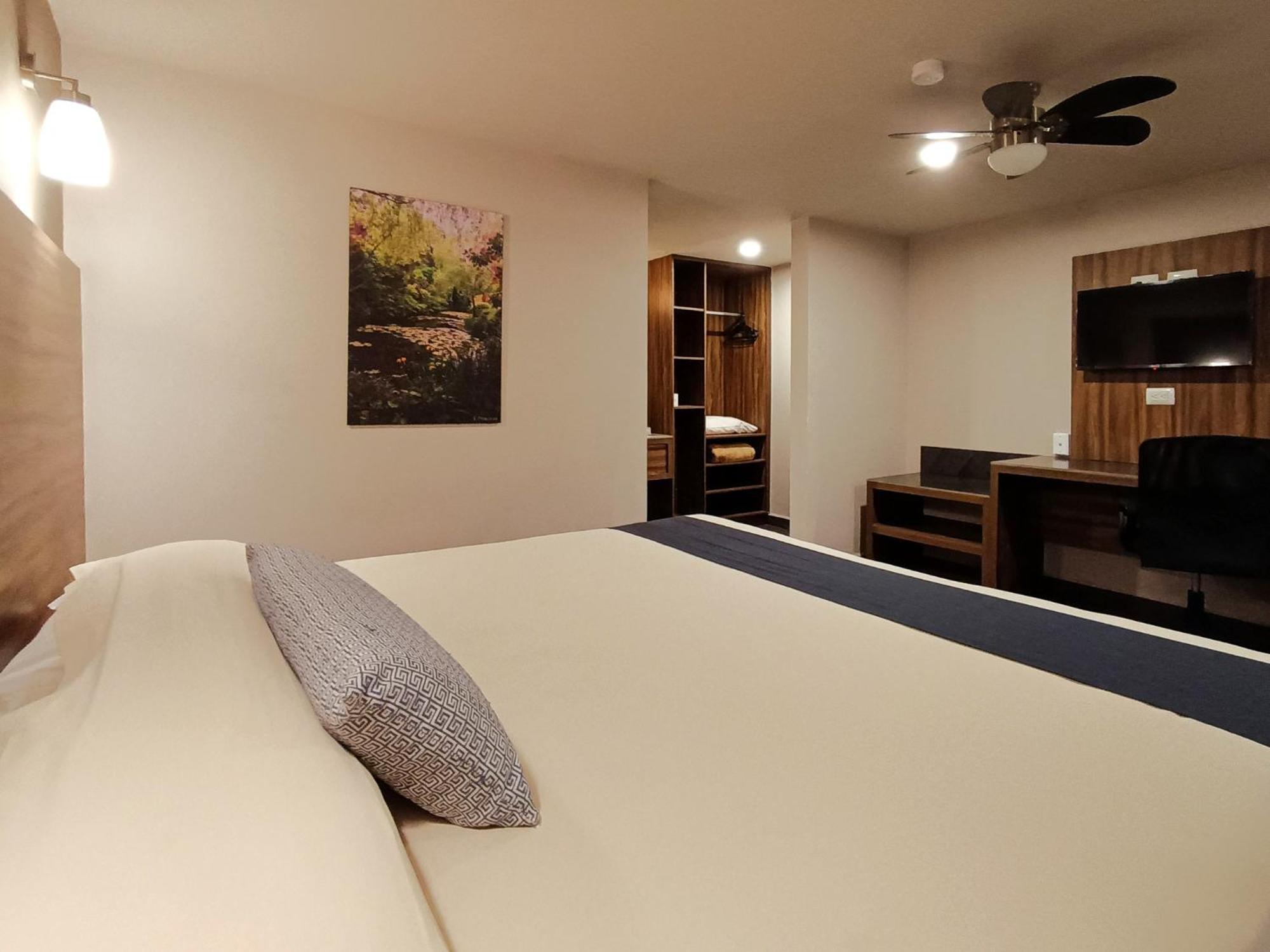 Superior King Room