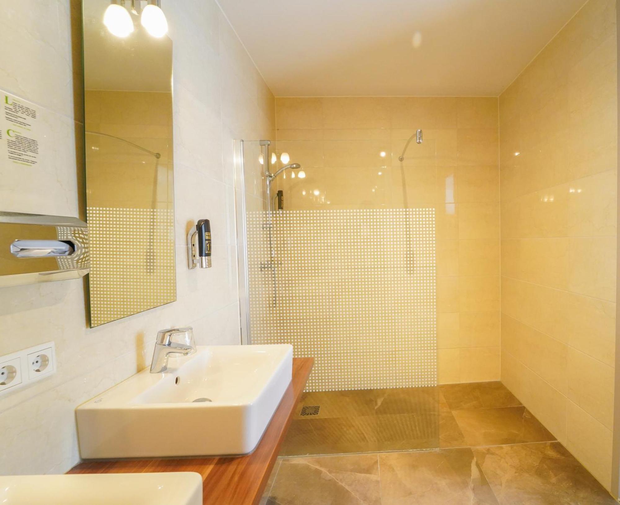 Luxury Room Sauna