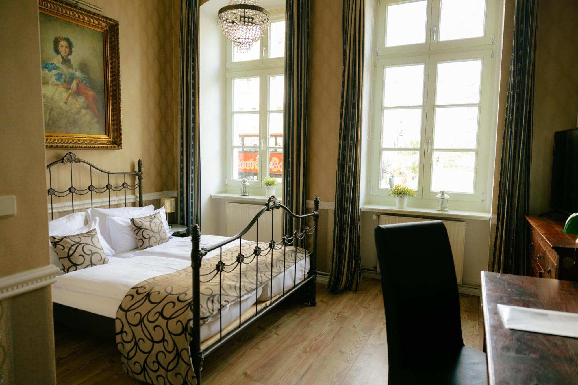Classic Double Room City View