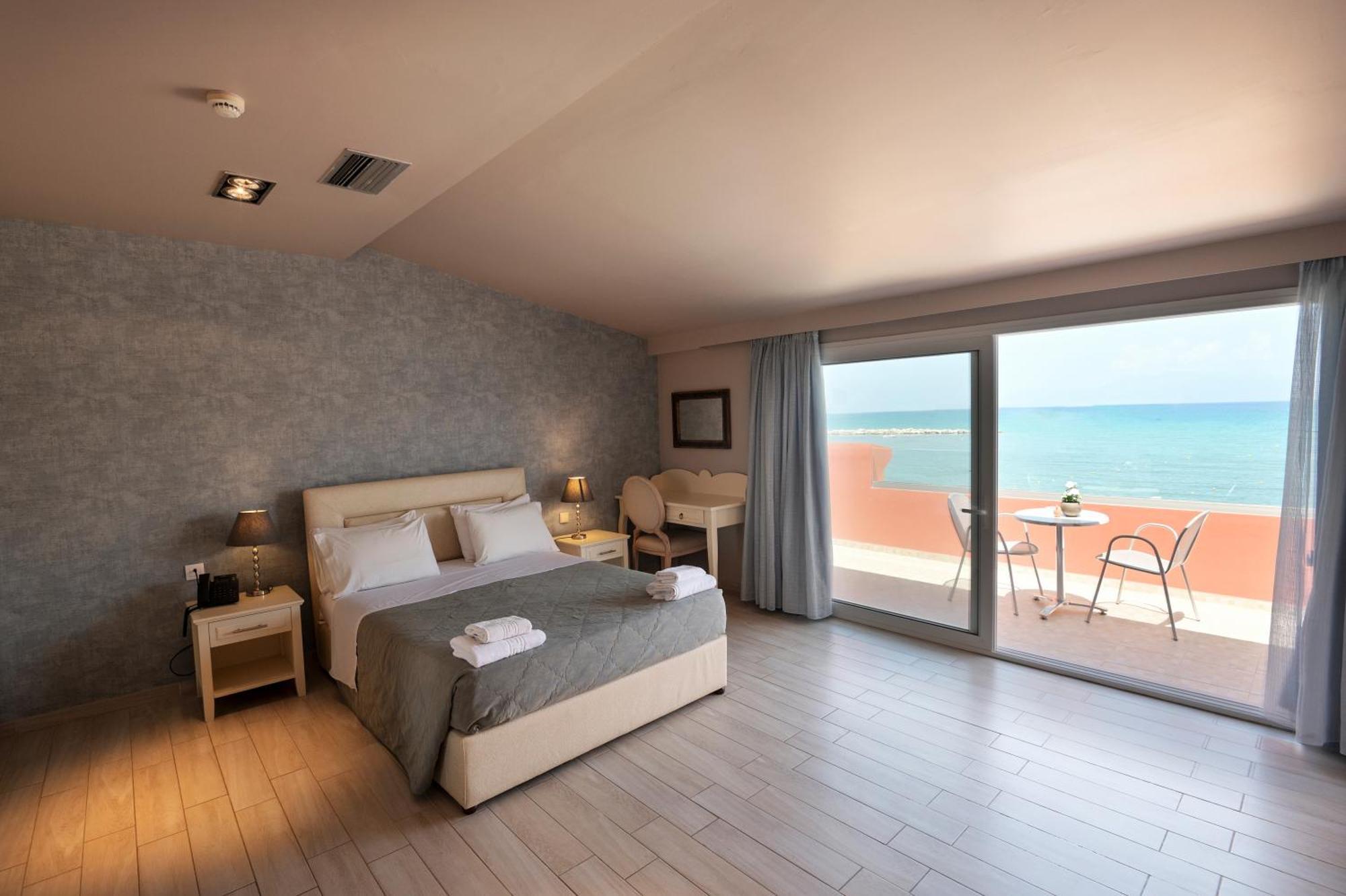 Superior Double Room Sea View