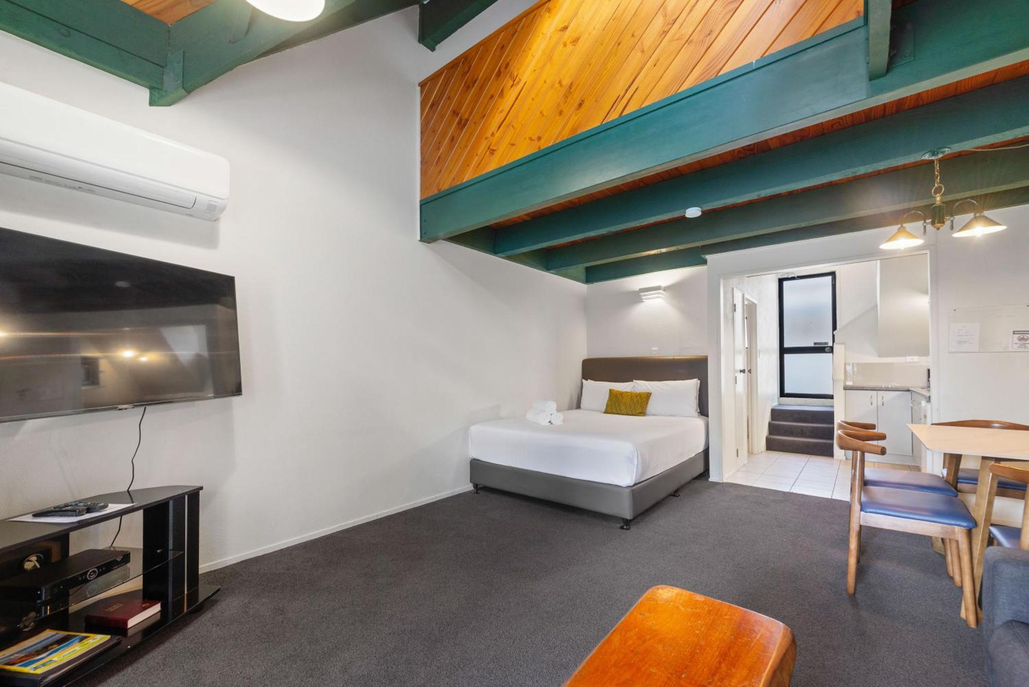 Twin Apartment Spa Pool