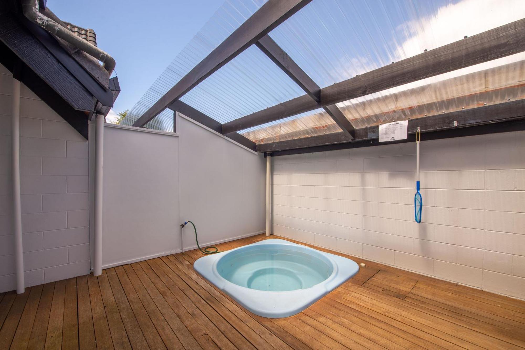 Twin Apartment Spa Pool