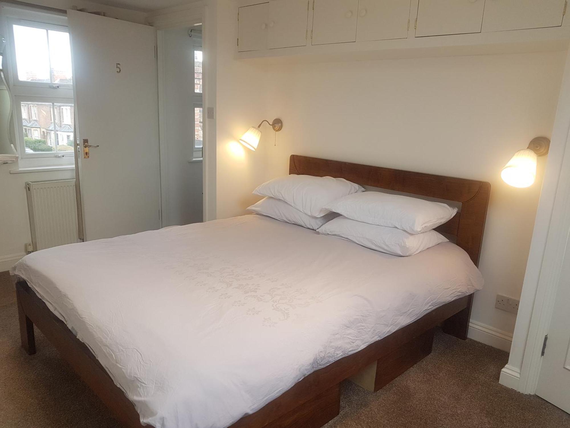 Deluxe Double Room with Shower
