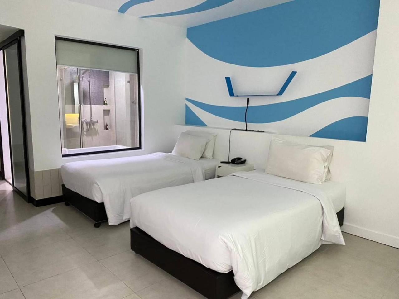 Deluxe Studio Room