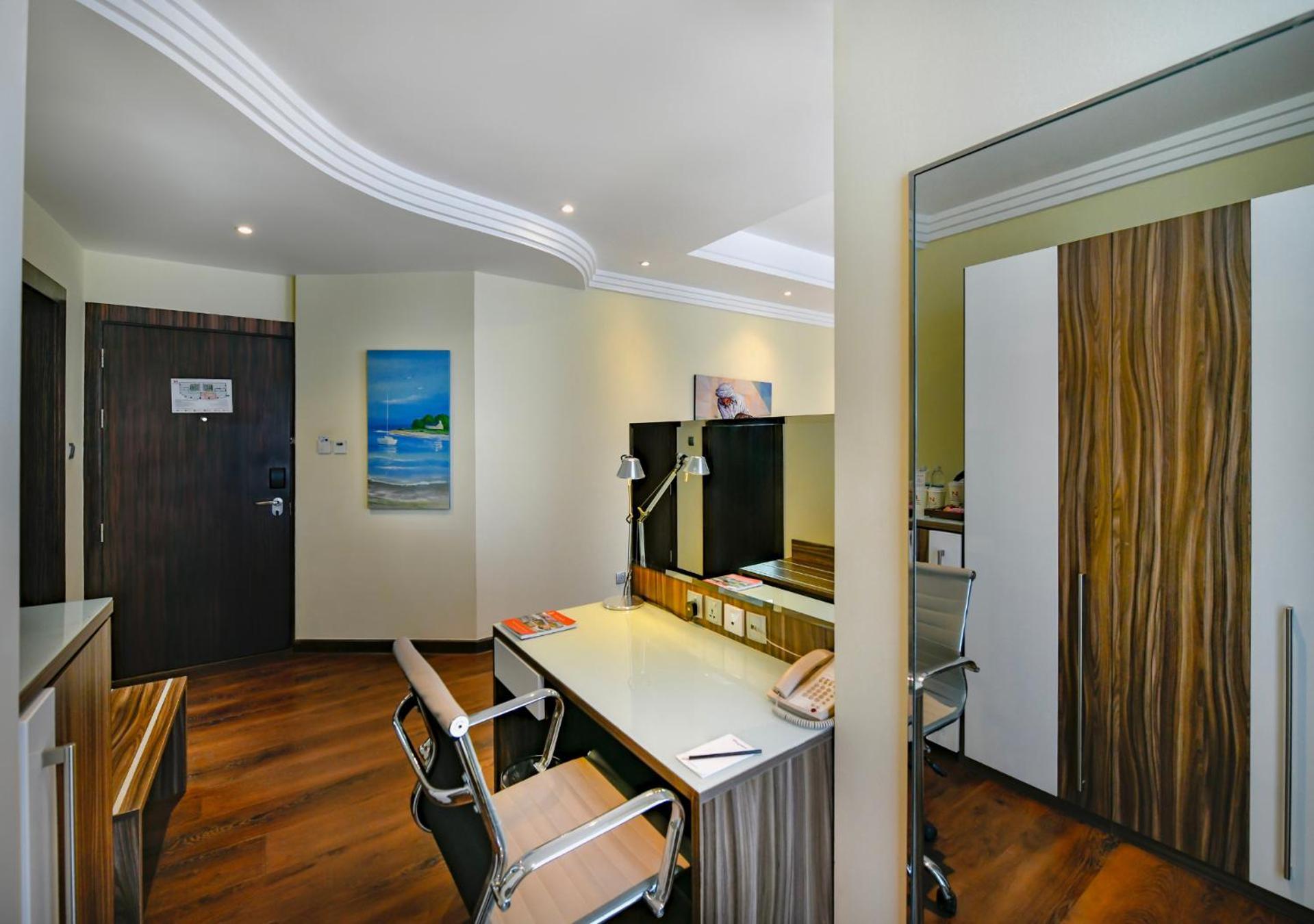 Superior King Room