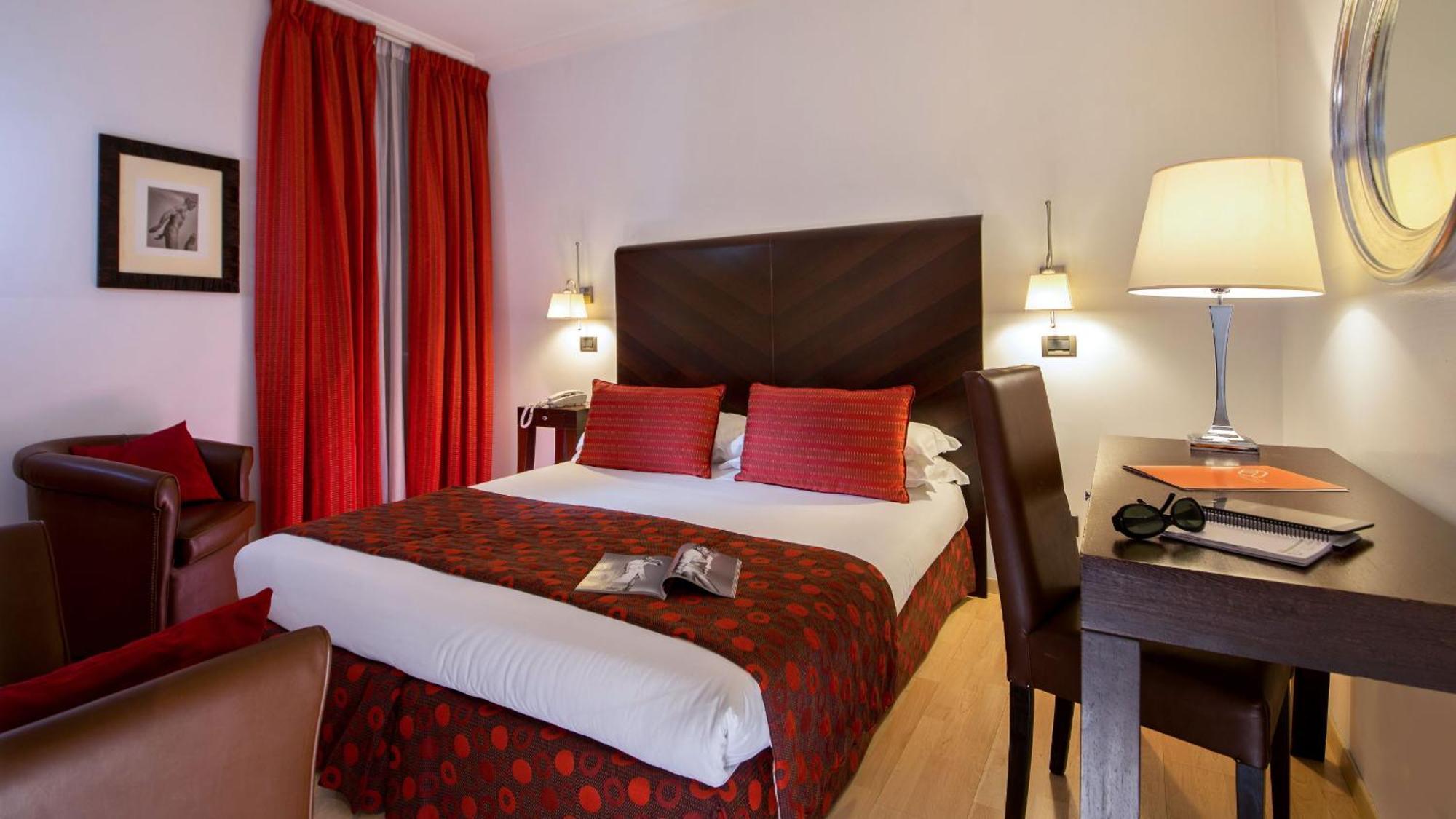 Deluxe Double or Twin Room