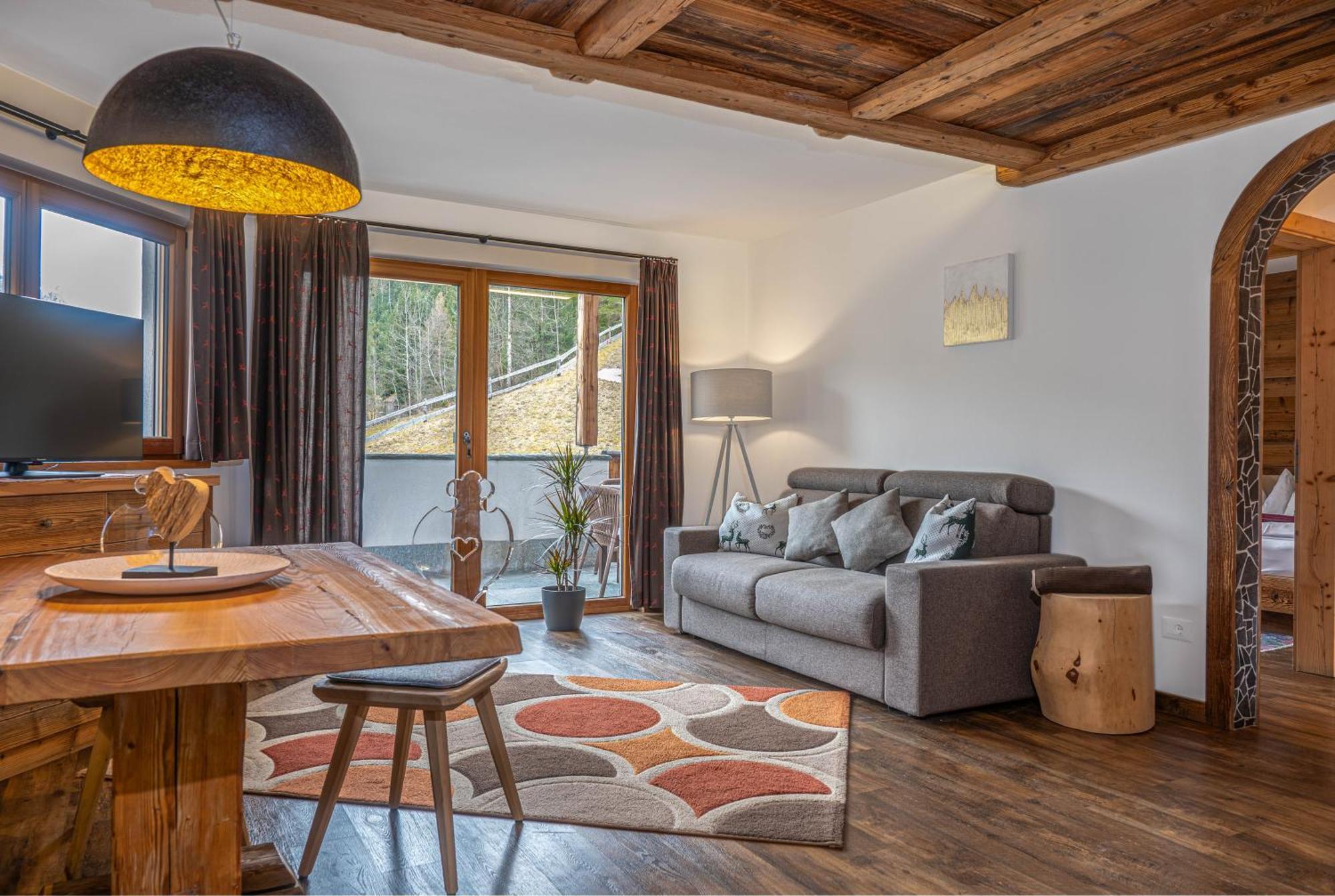 Two-Bedroom Apartment,1658093521:JPEG
