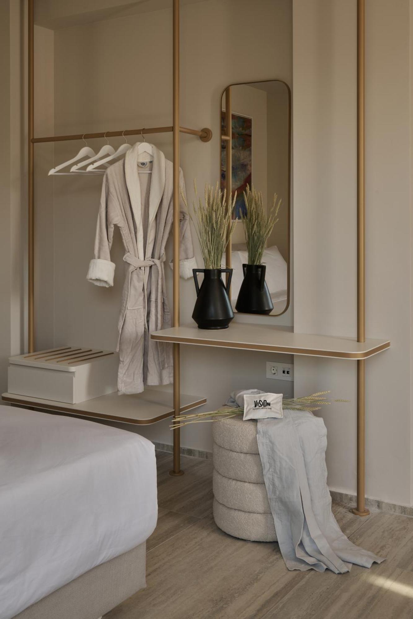 Deluxe King Suite