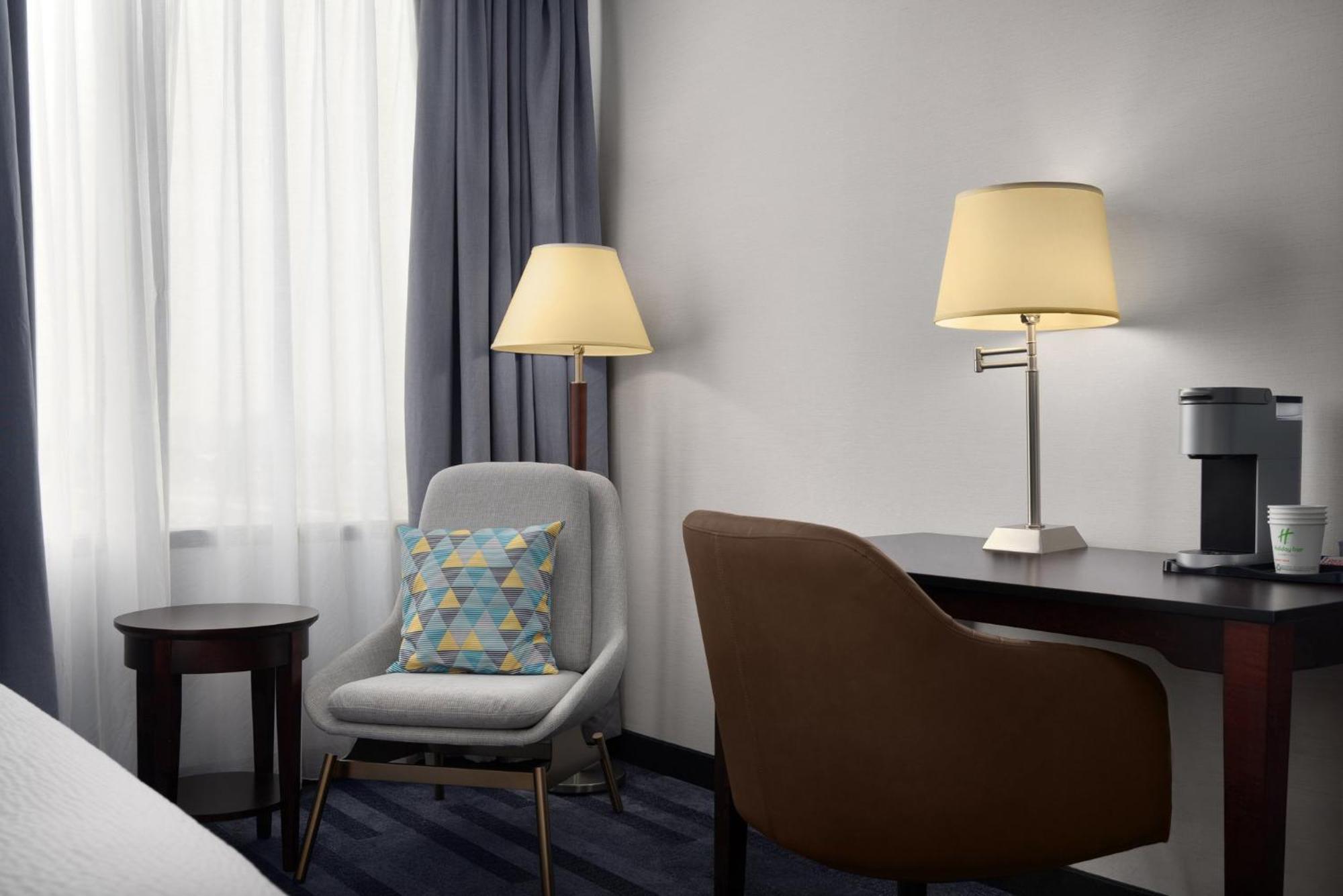 Standard King Room - High Floor