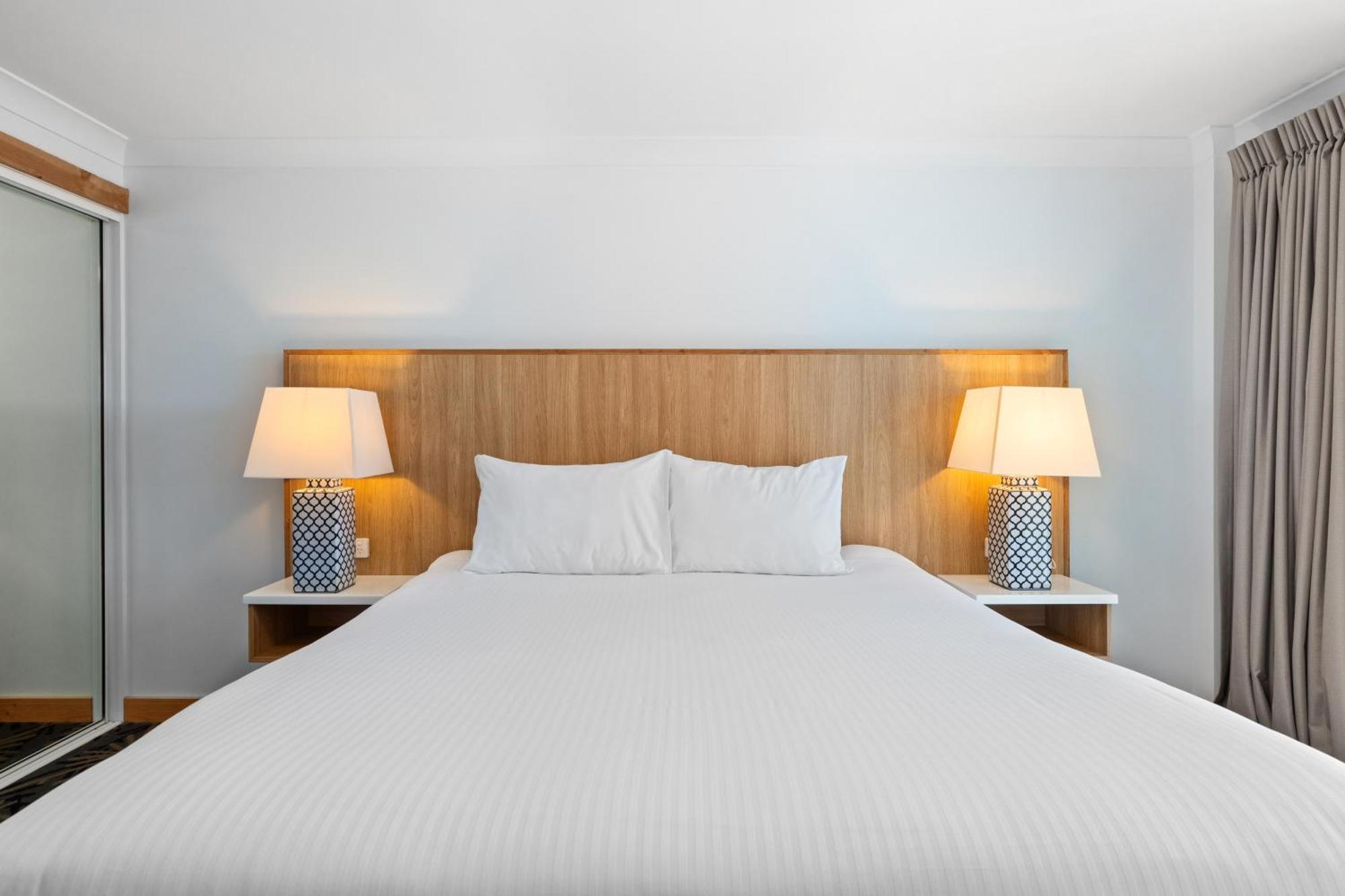 Village King Room