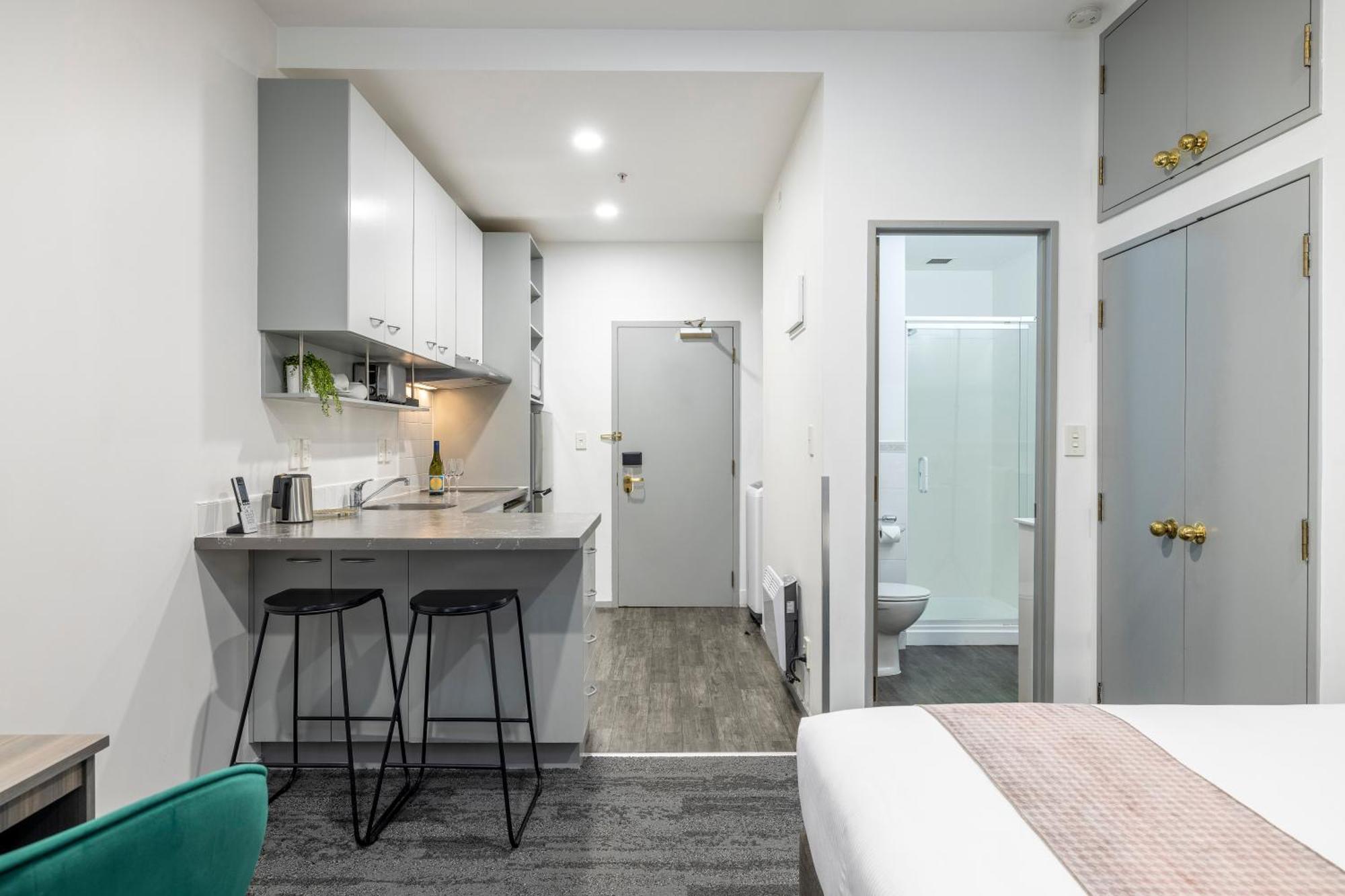 Studio Apartment