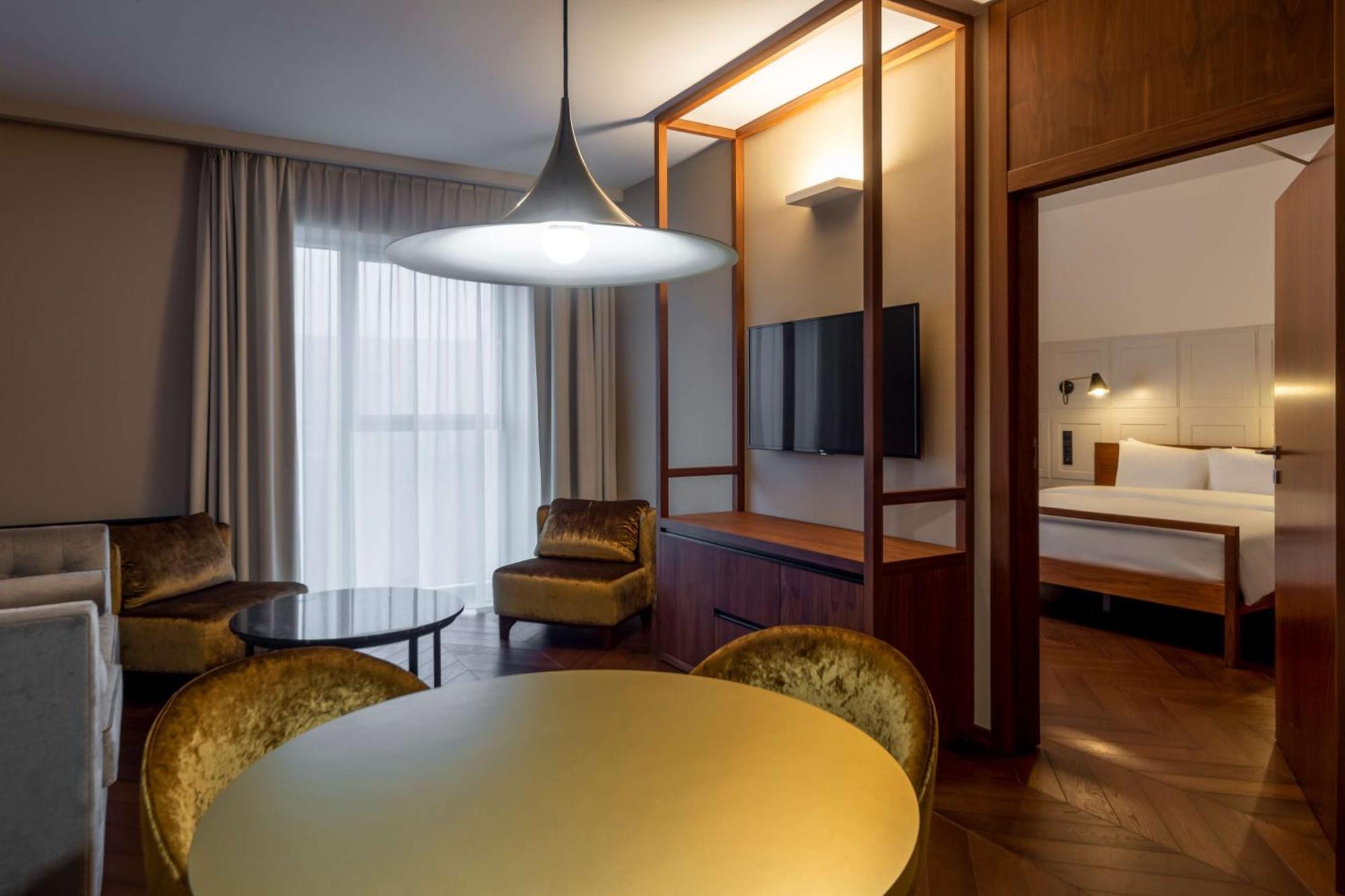 Suite with River View and Spa Access