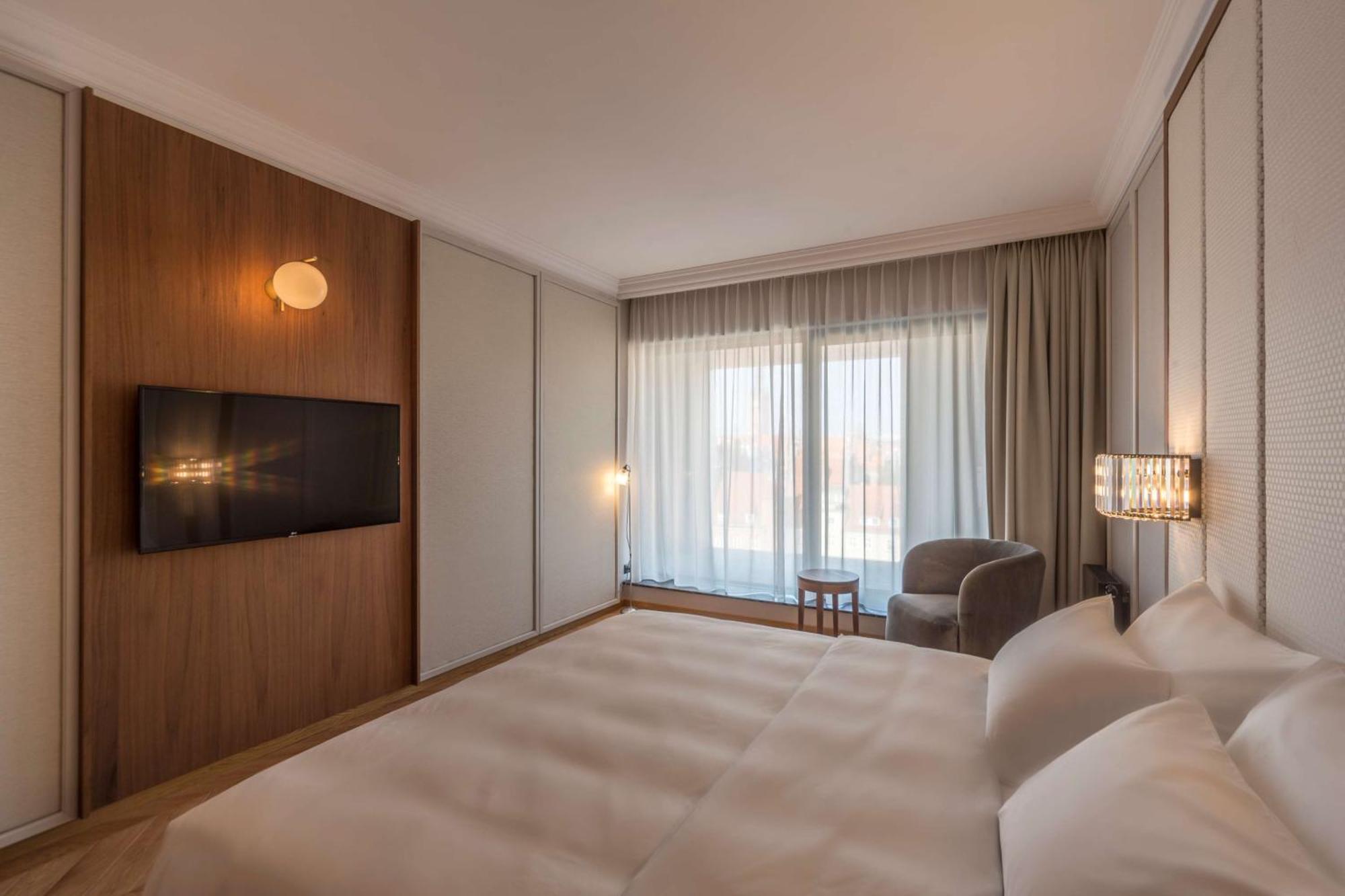 Presidential Suite with River View and Spa Access