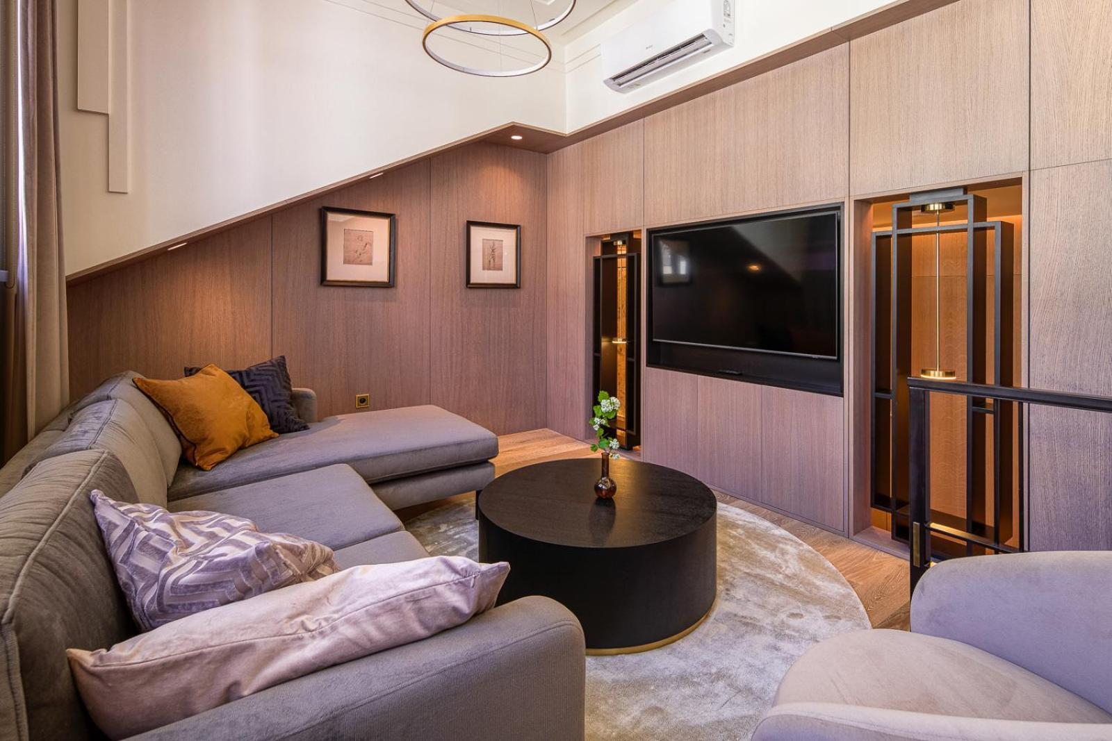 Four-Room Apartment