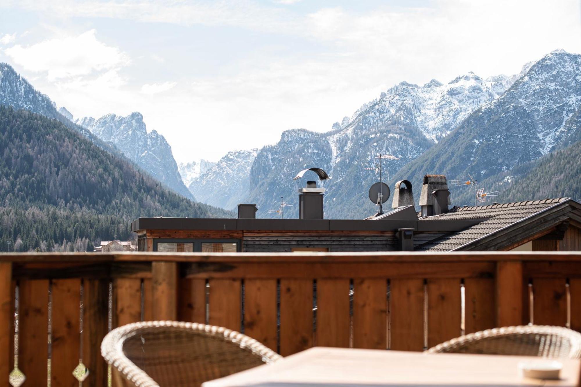 Double Room Mountain View