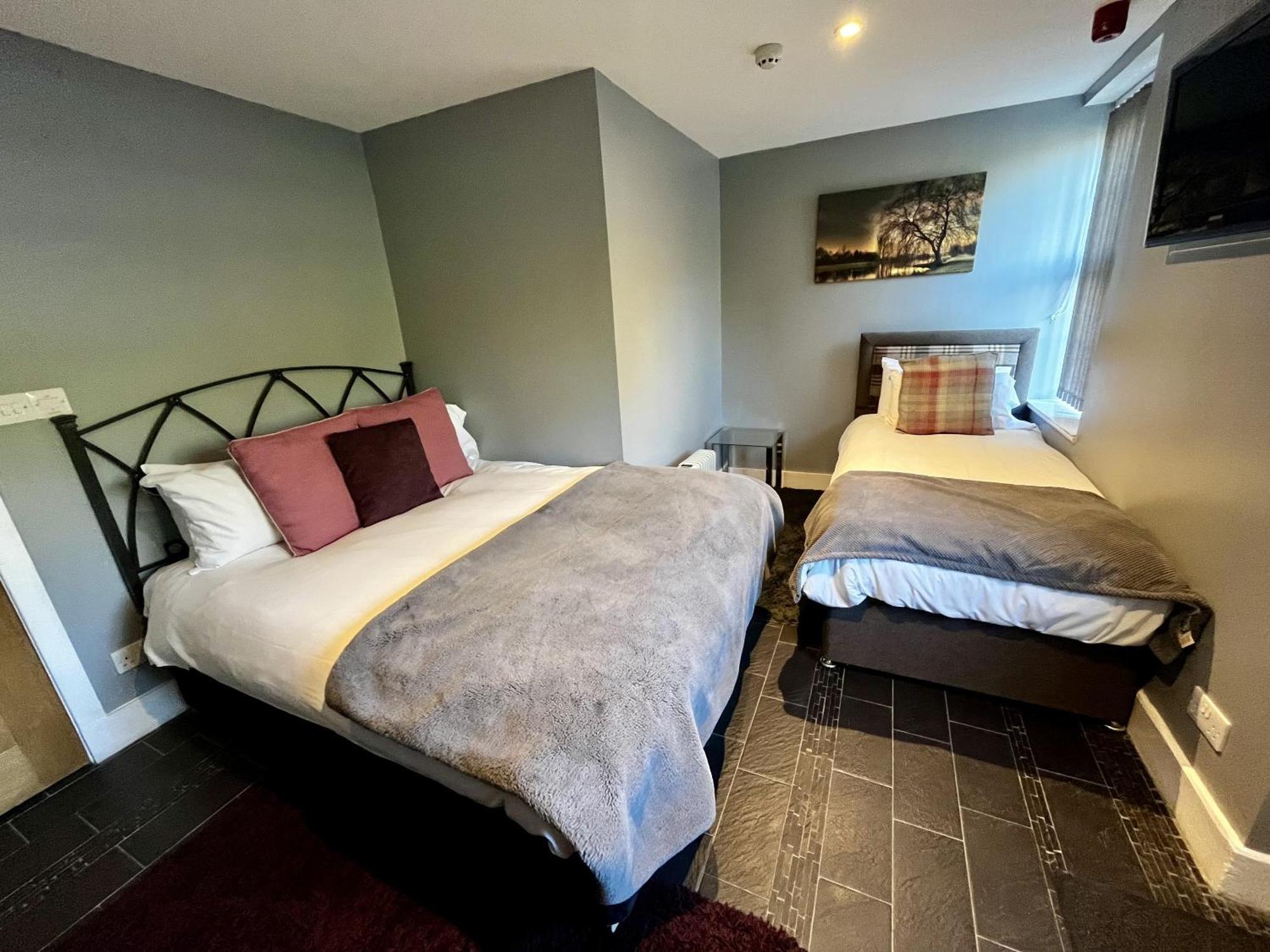Triple Room with Shower