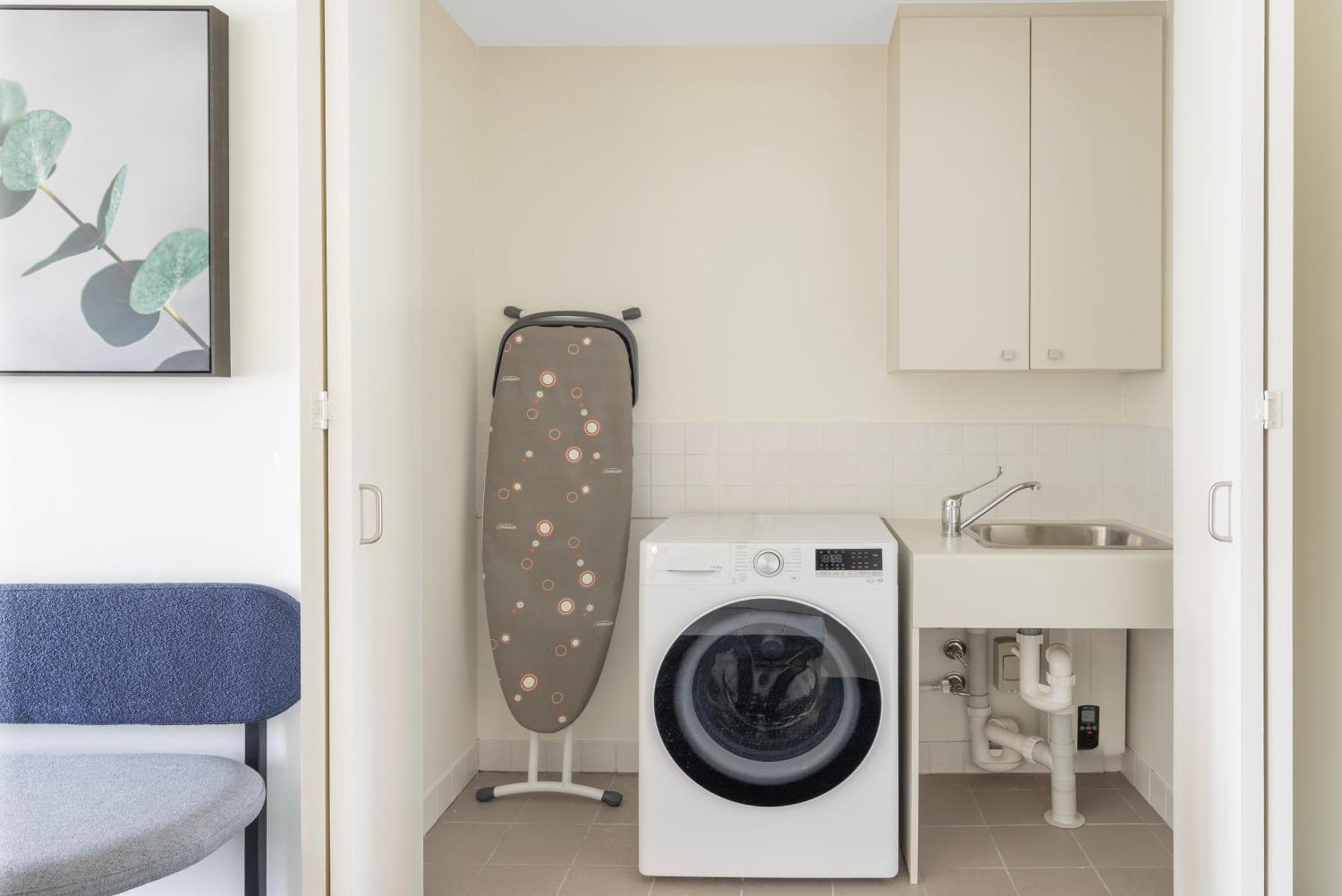 One-Bedroom Apartment Disability Access