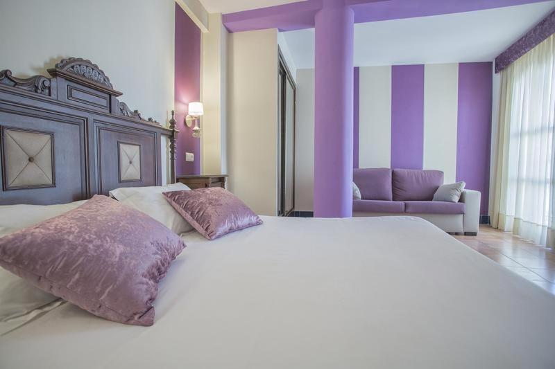 Queen Room,1671865726:JPEG