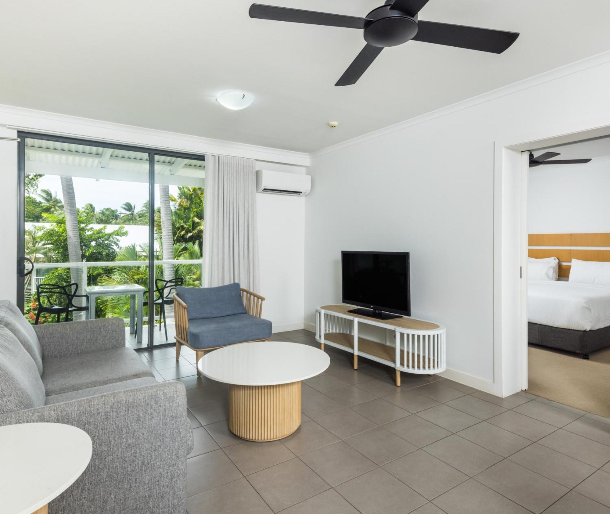 One-Bedroom Apartment Garden View No Housekeeping