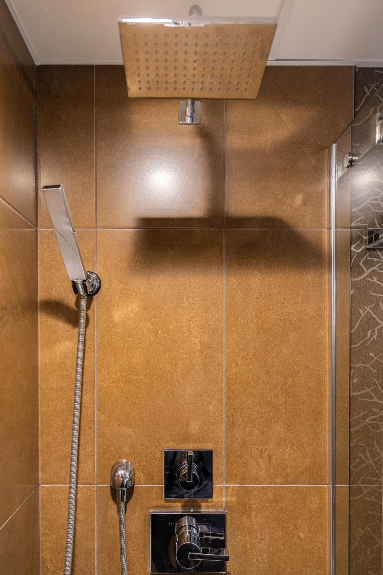 Signature King Room