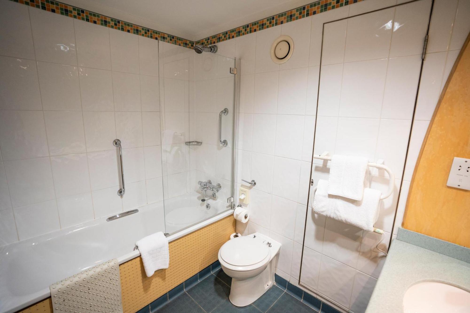 Superior Room Pitch View,1667425562:JPEG