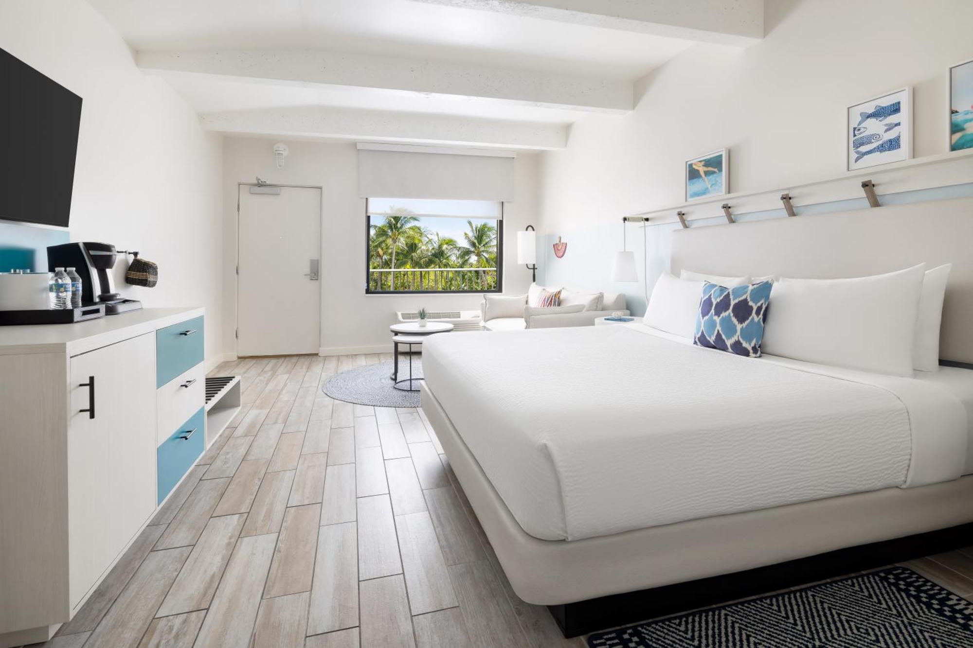 One King Bed Hearing Accessible
