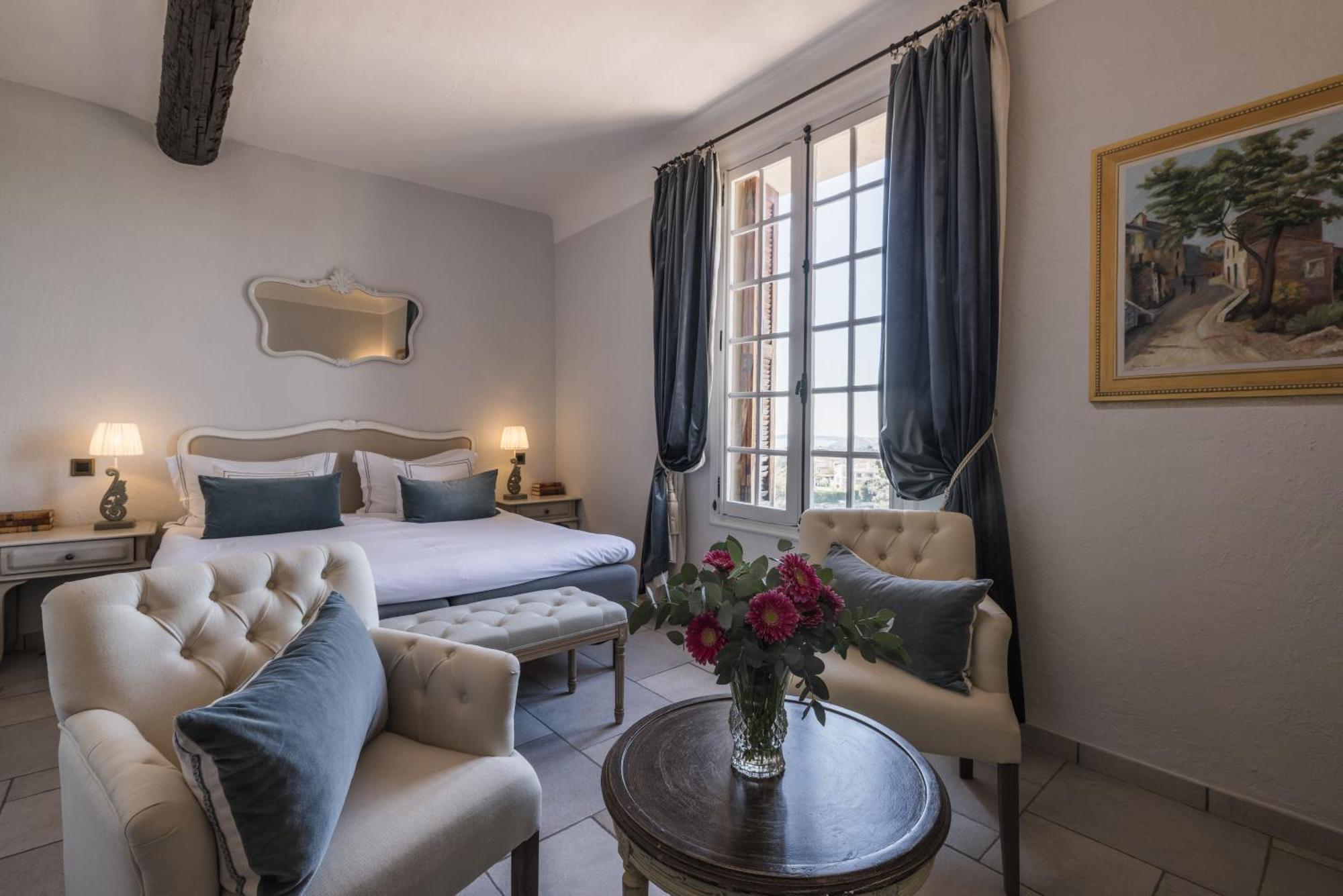 Deluxe Double Room,1668053673:JPEG