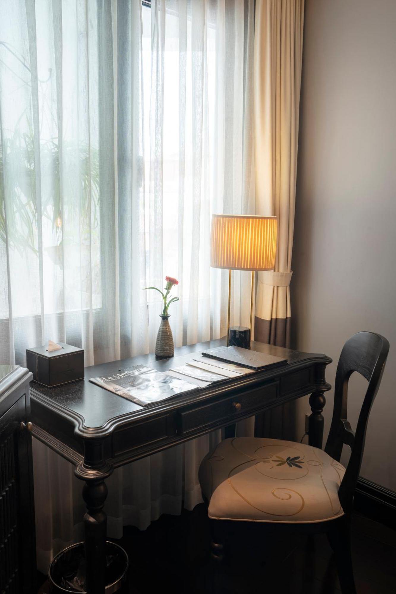 Executive Room with External Window
