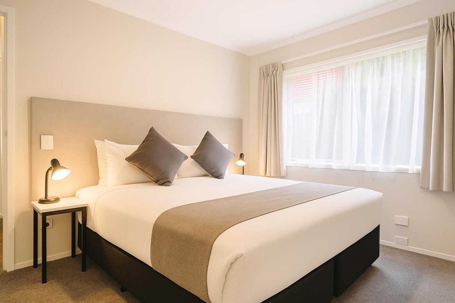 Deluxe One-Bedroom Suite