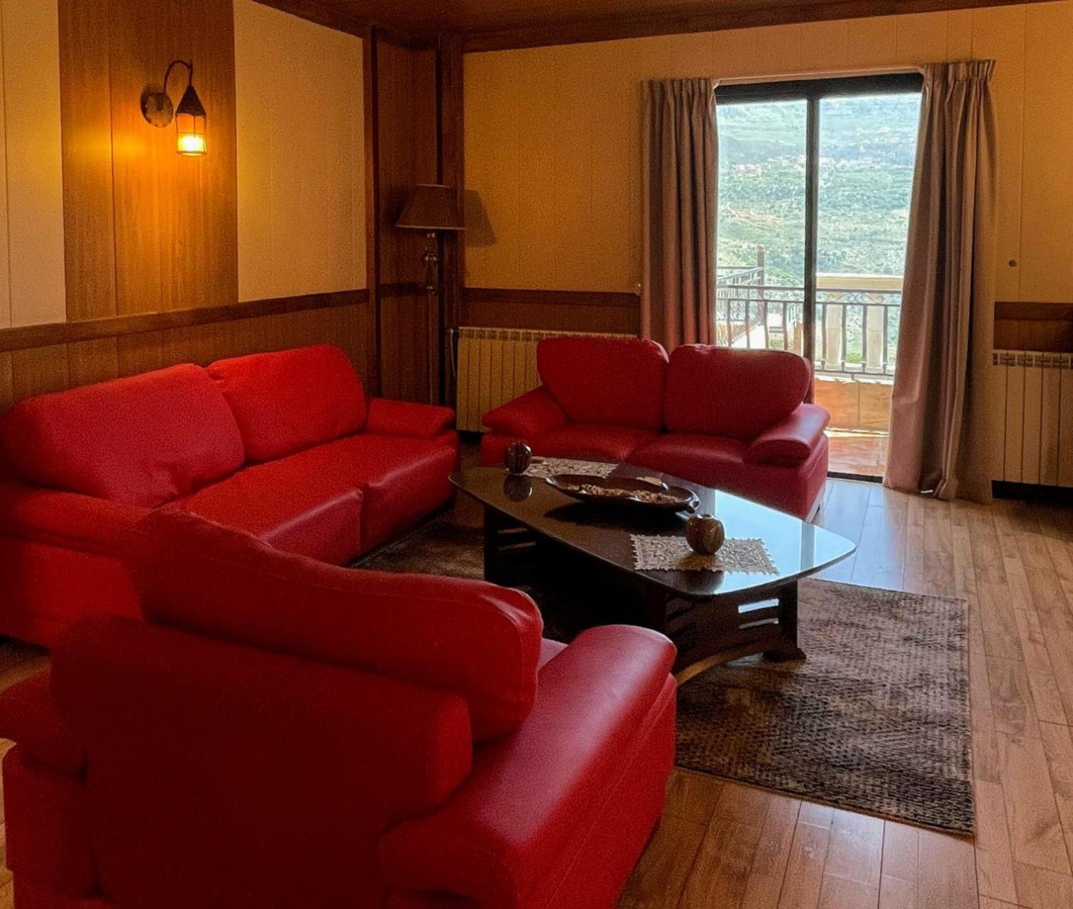 Queen Room with Pool View