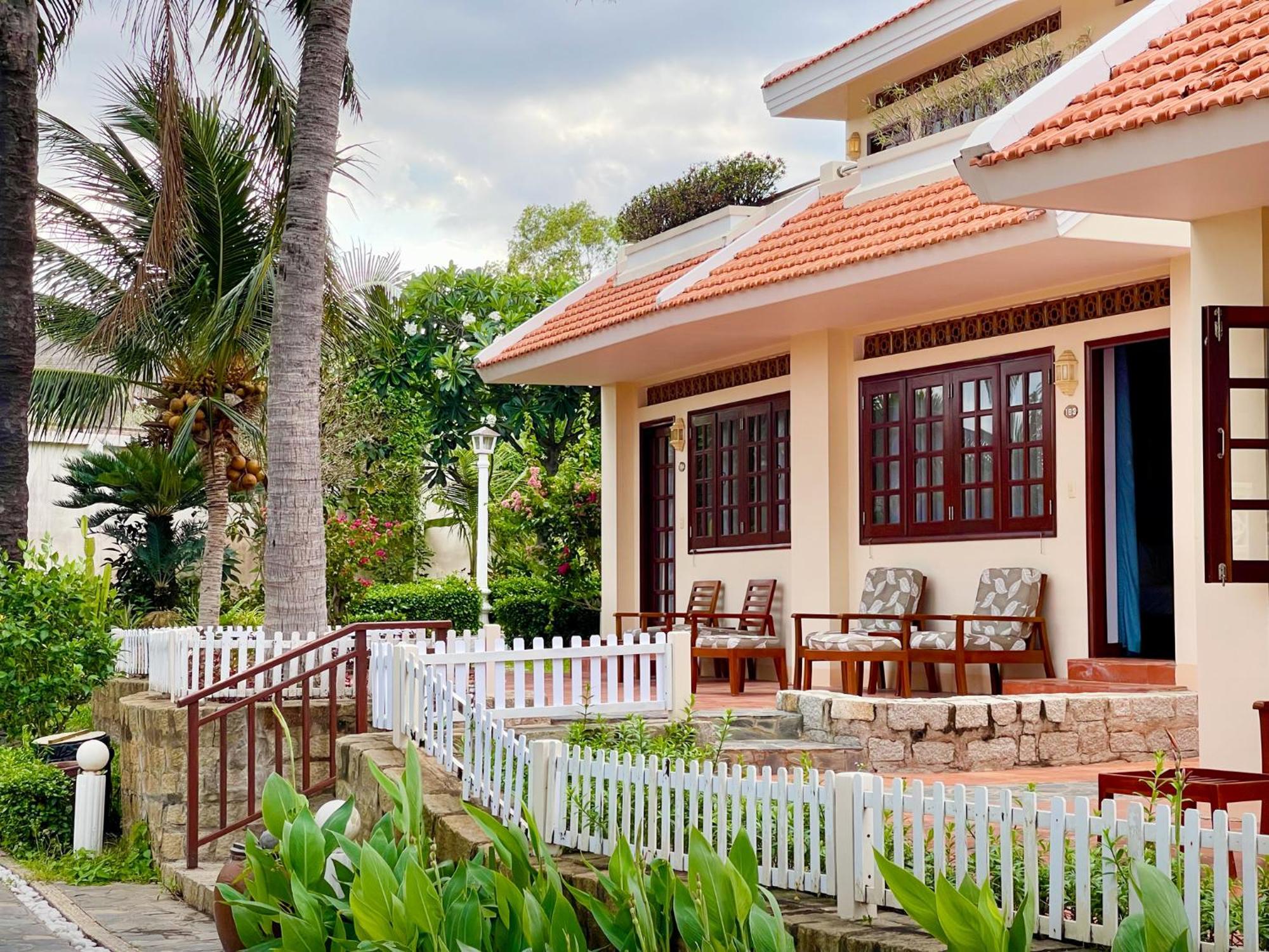 Premium Garden View Twin