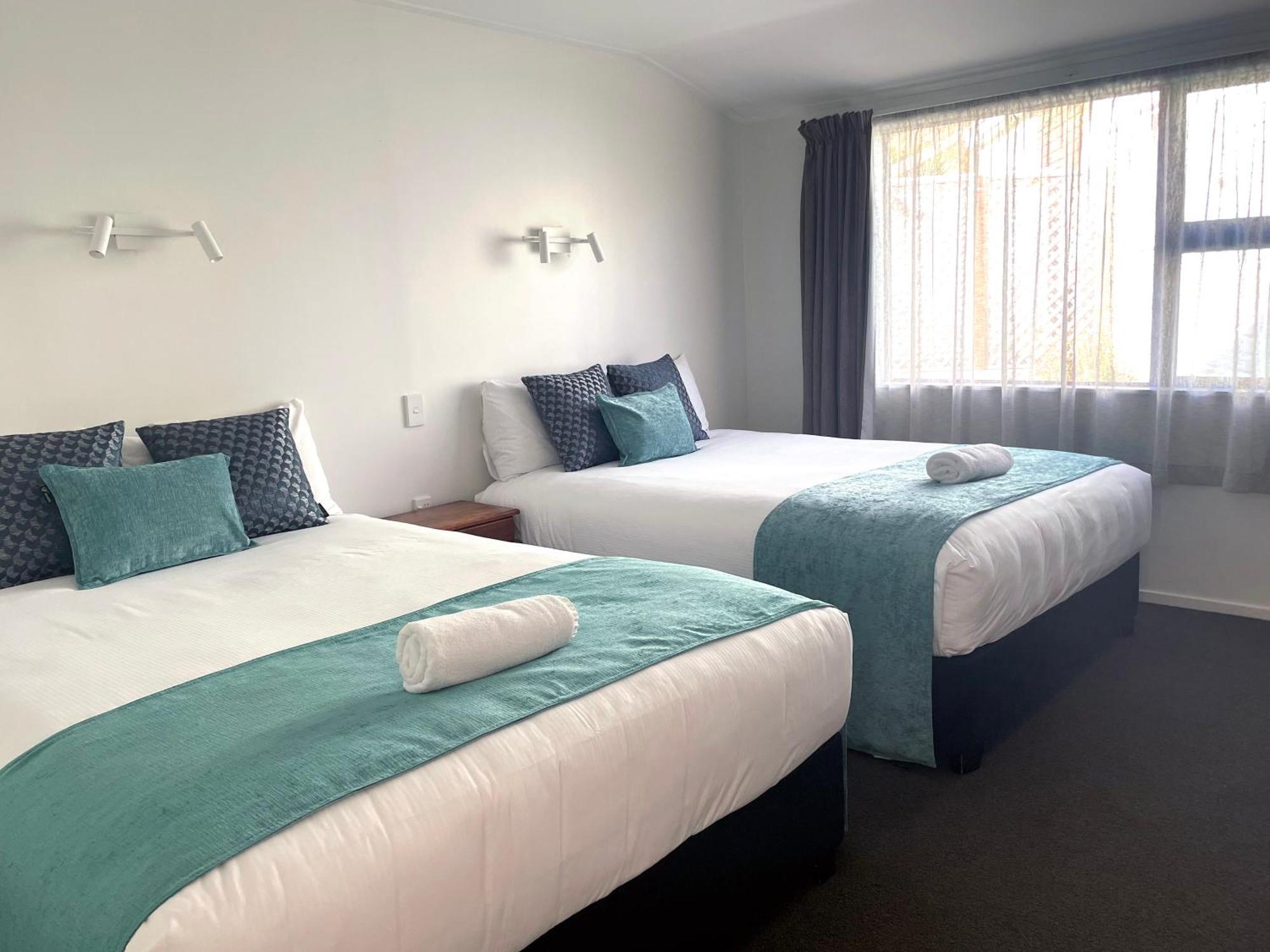 Family One-Bedroom Suite
