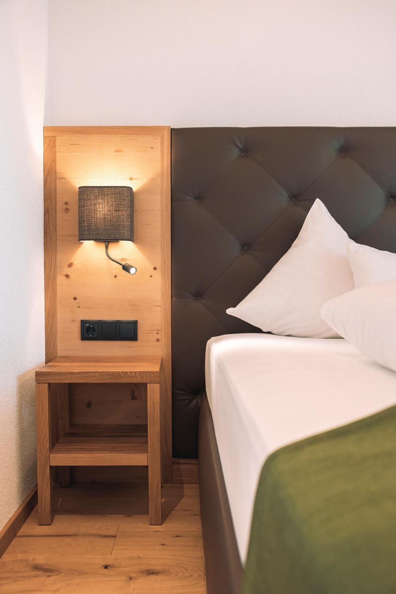 Standard Double Room,1669837237:JPEG