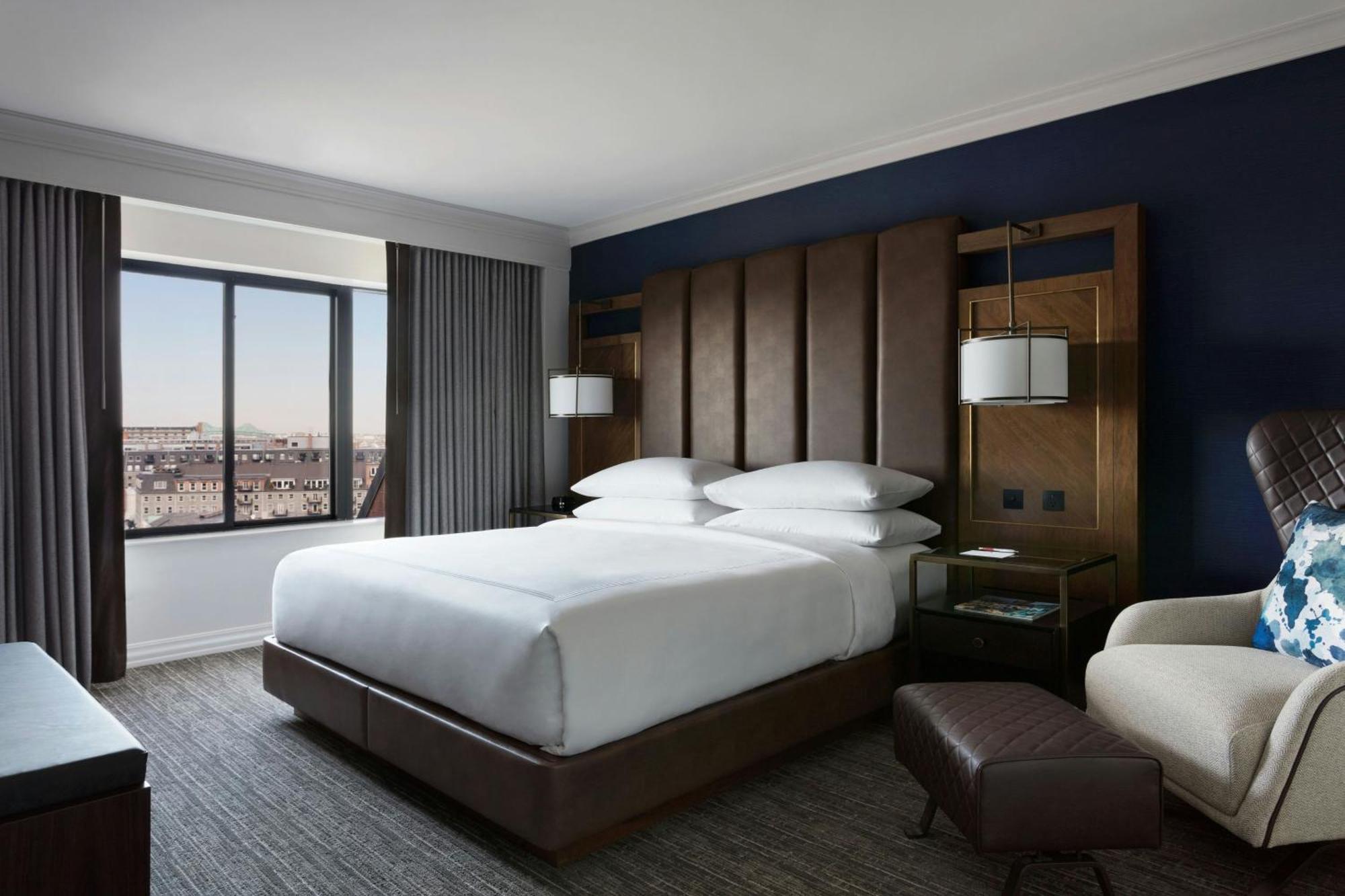 City View King Room