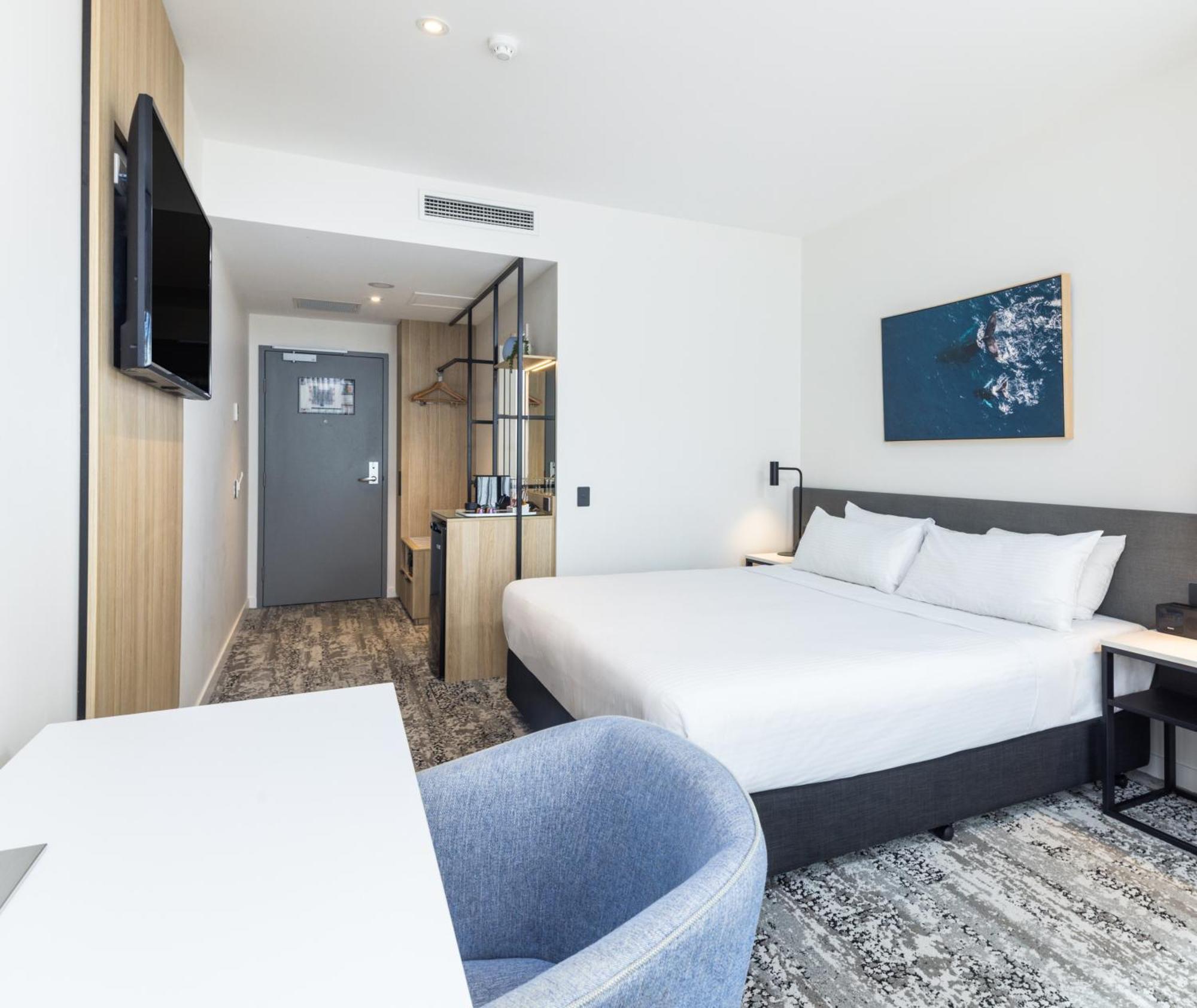 Executive Hotel Room No Housekeeping
