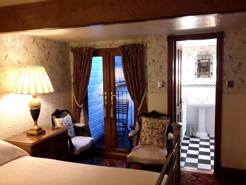 Queen Room Balcony
