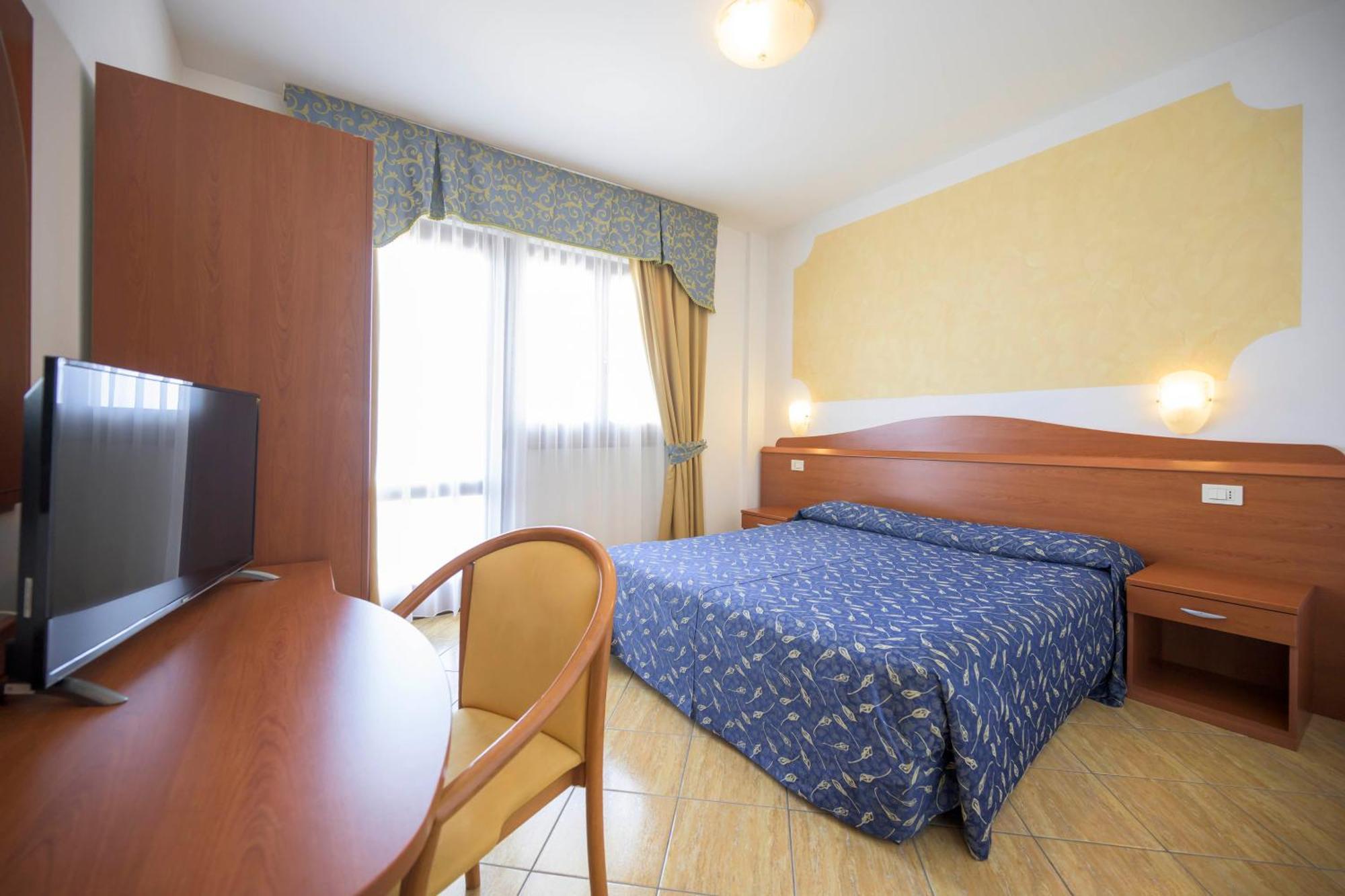 Triple Room Balcony or Terrace Mountain View,1673658484:JPEG
