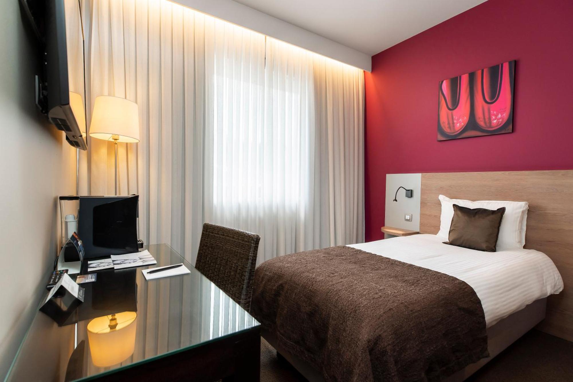 Single Room,1674697480:JPEG